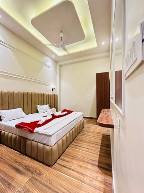 Deluxe King Bed Room