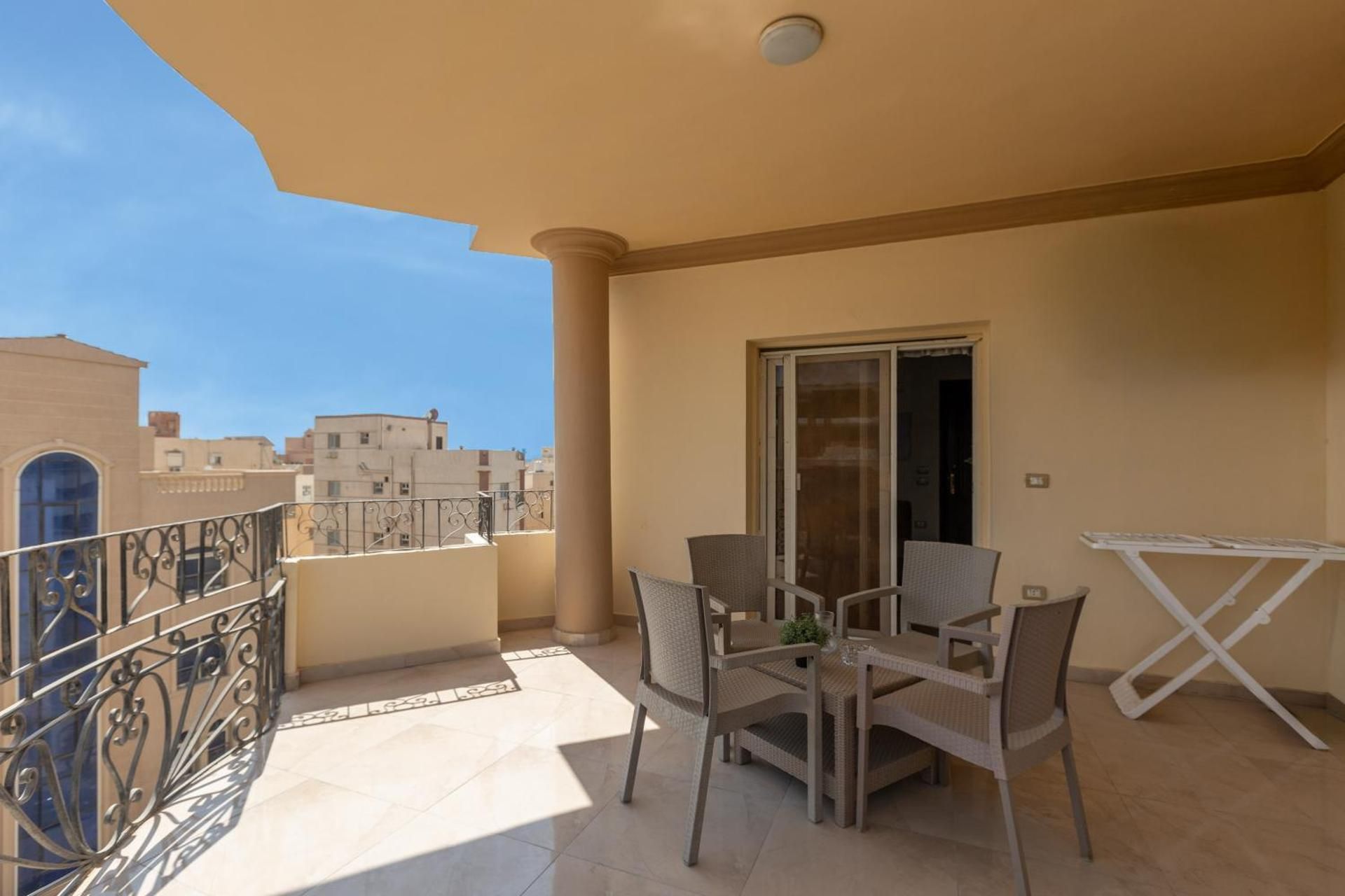 Three-Bedroom Apartment with Balcony