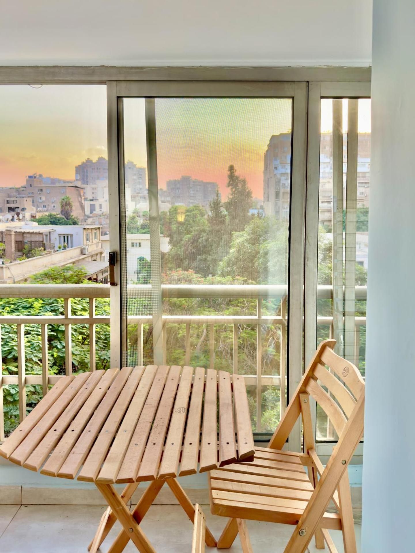 Peacefull Al Zamalek Khans Two-Bedroom Deluxe Apartment with Garden View 2