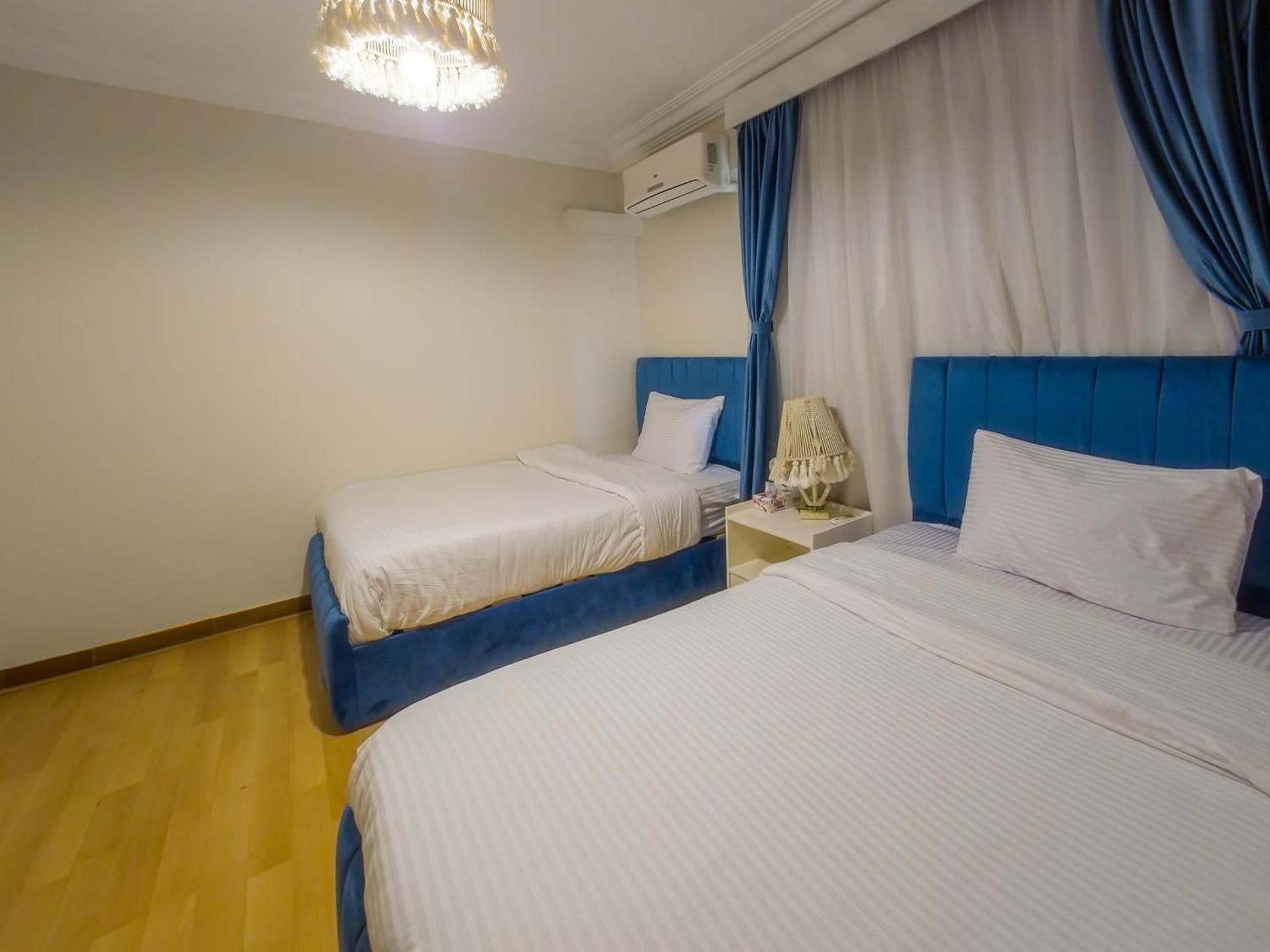 Twin Room with Private External Bathroom