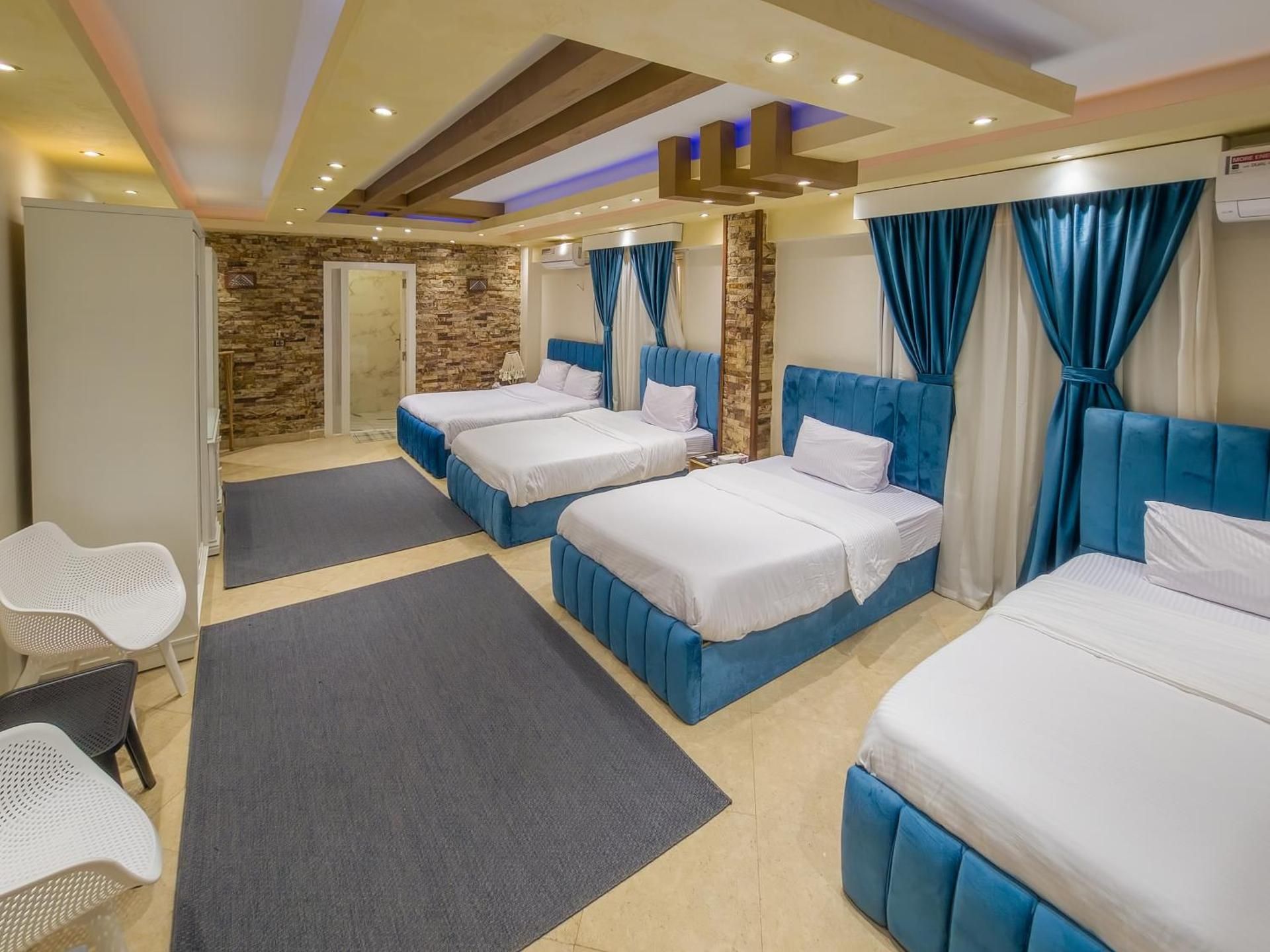 Quadruple Room with Bathroom