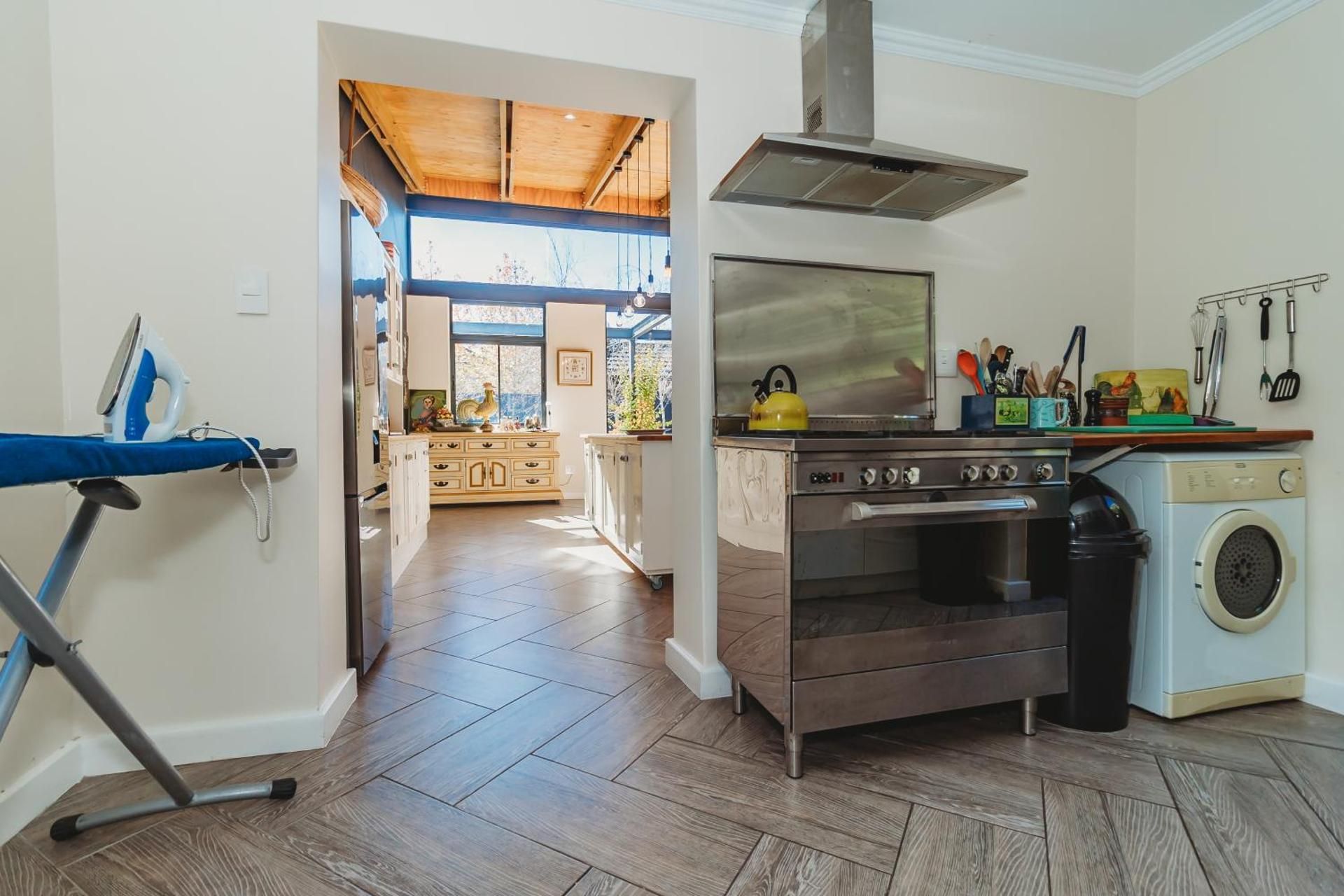 Acorn Guest House Four-Bedroom Vacation Home 2