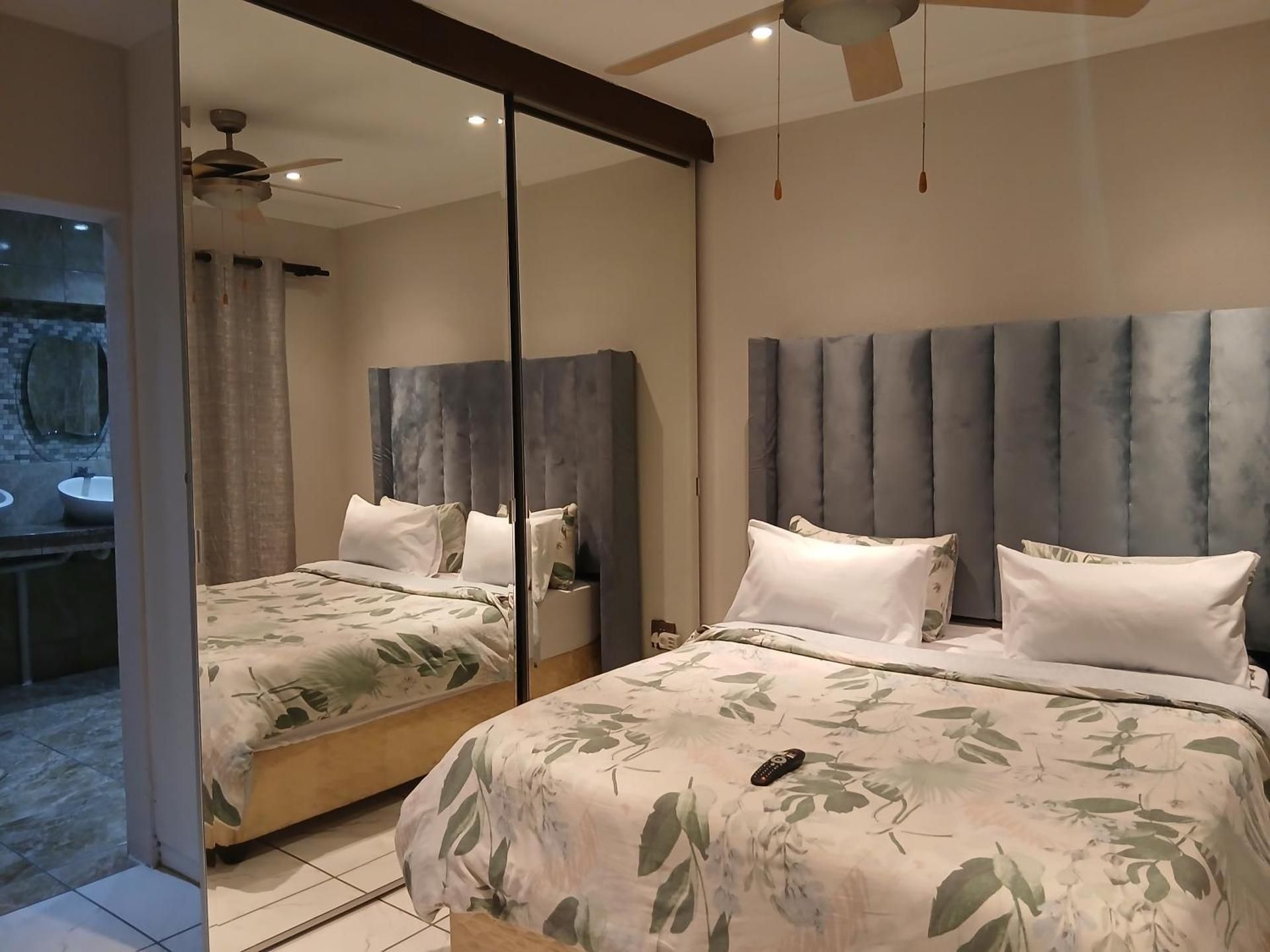 Queen Room with Garden View