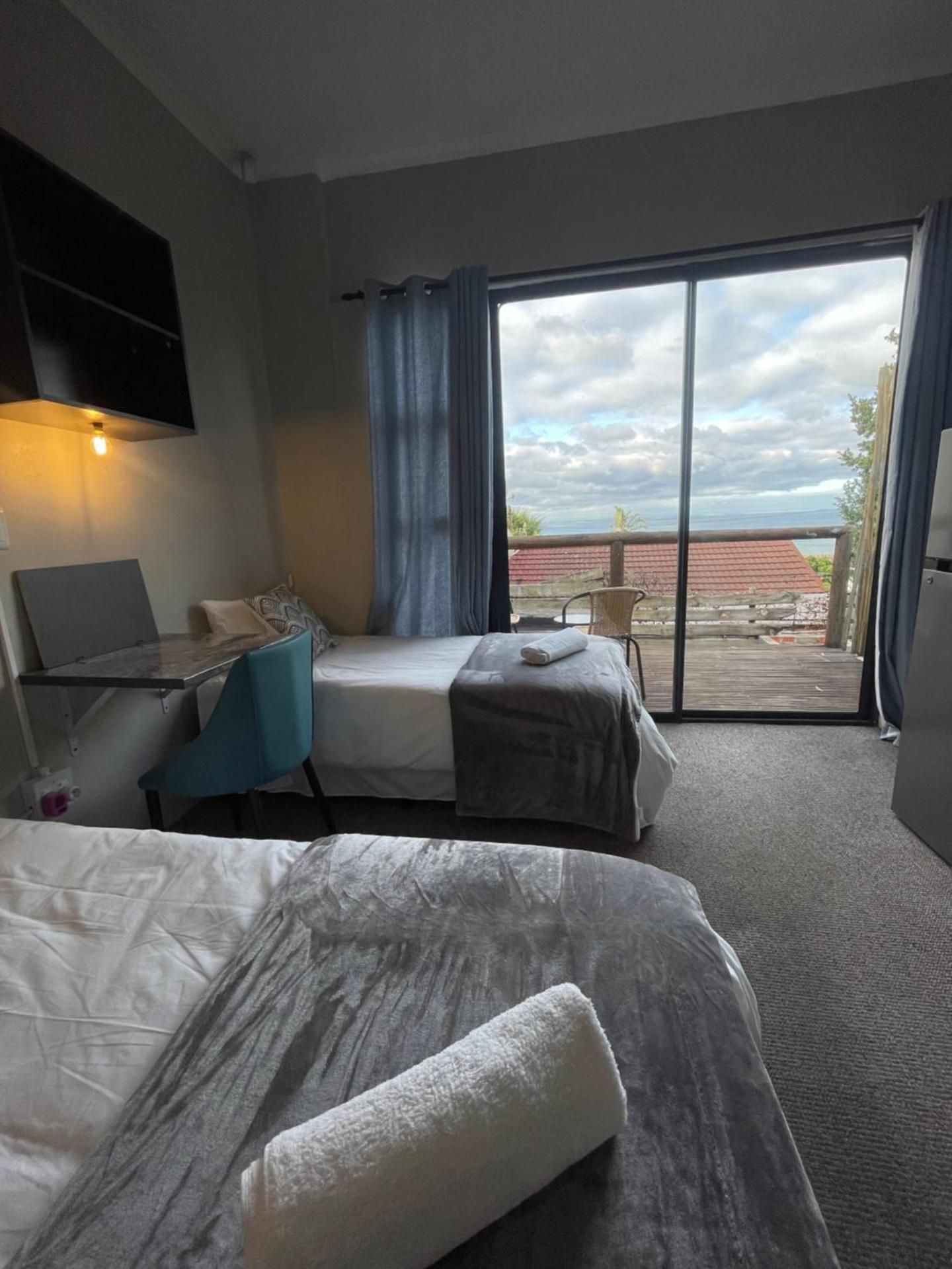 Double Room with Balcony and Sea View