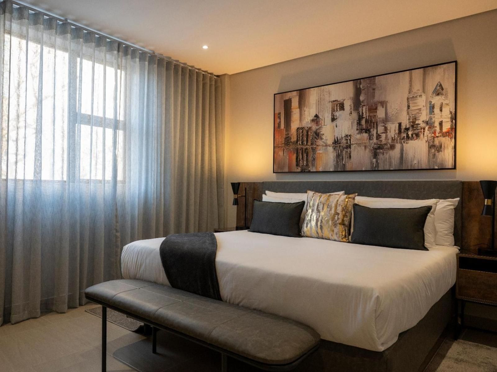 Two-Bedroom Deluxe Apartment with Balcony