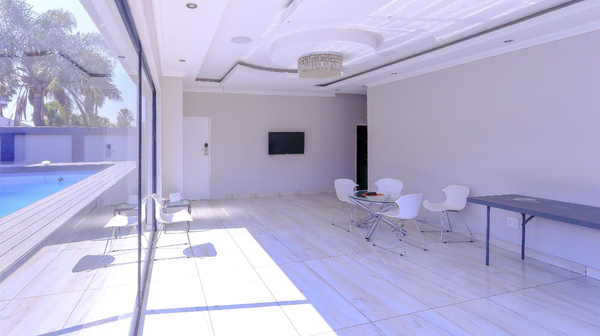 SKYLIGHT GUEST LODGE