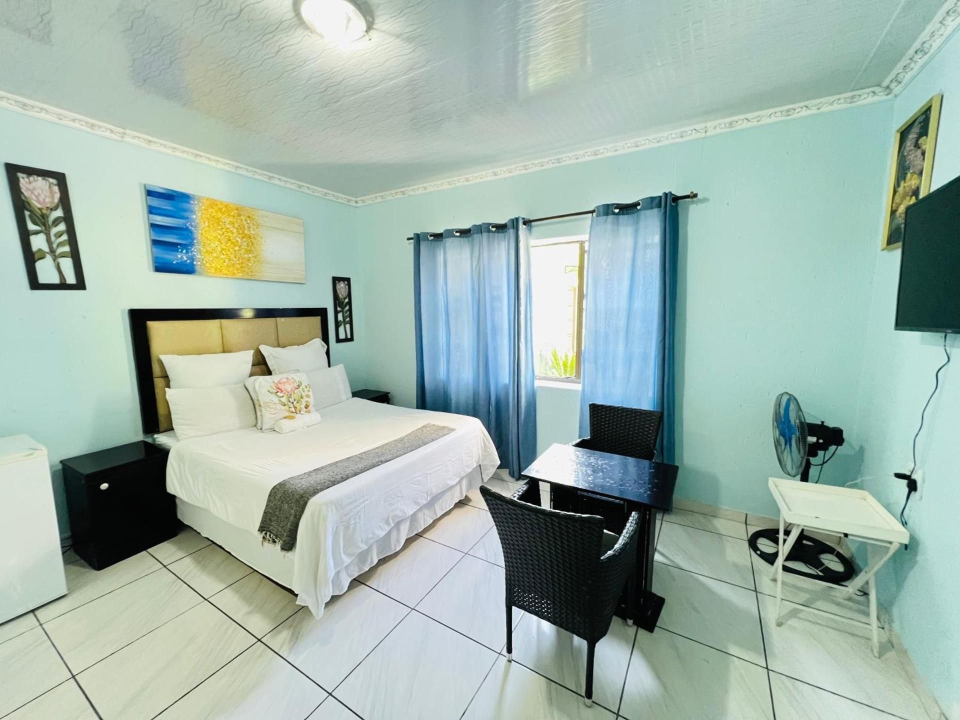 Deluxe Queen Room