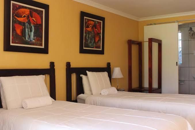 Twin Room with Private Bathroom