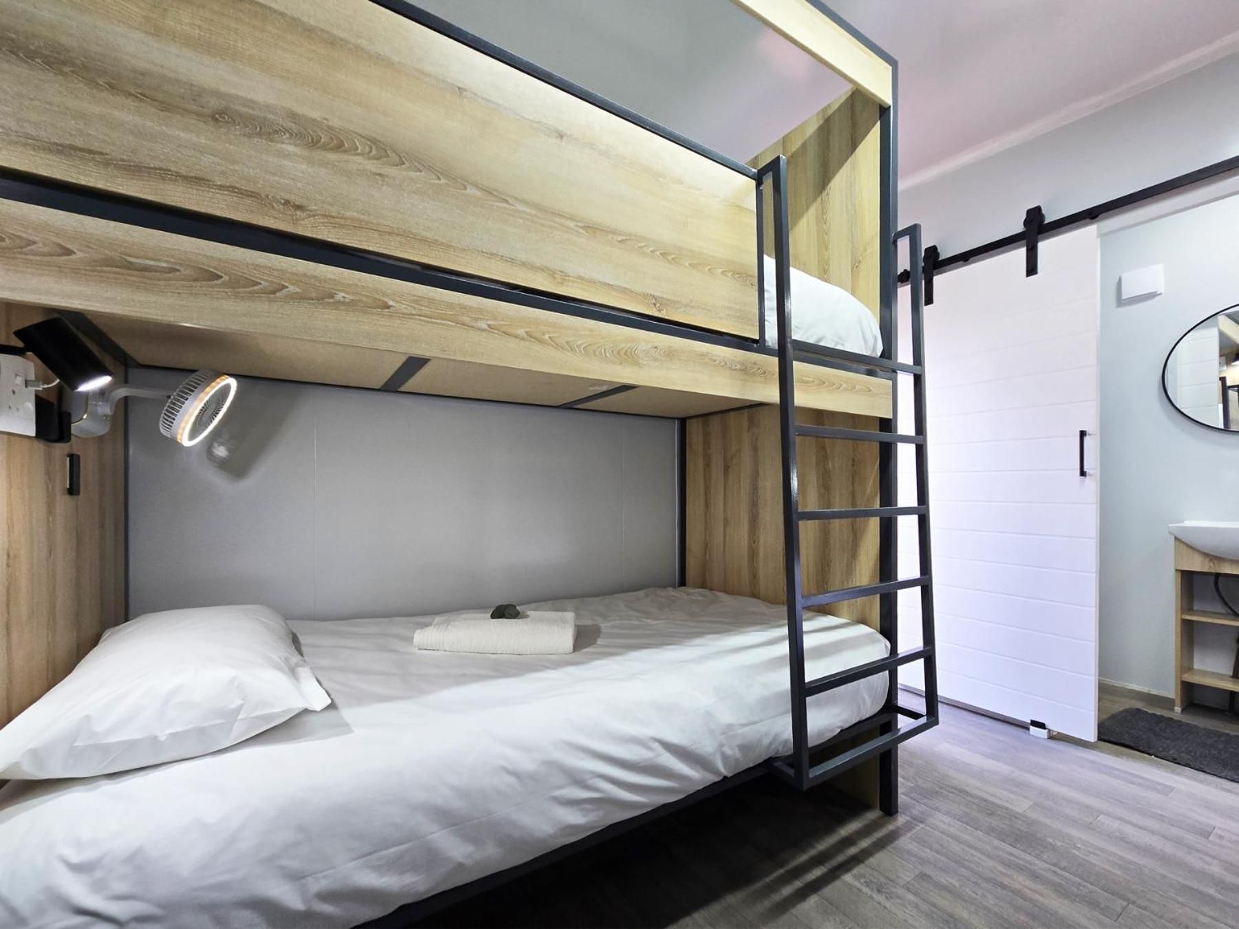 4-bed female shared room