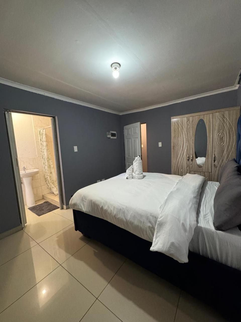 Deluxe Double Room with Shower