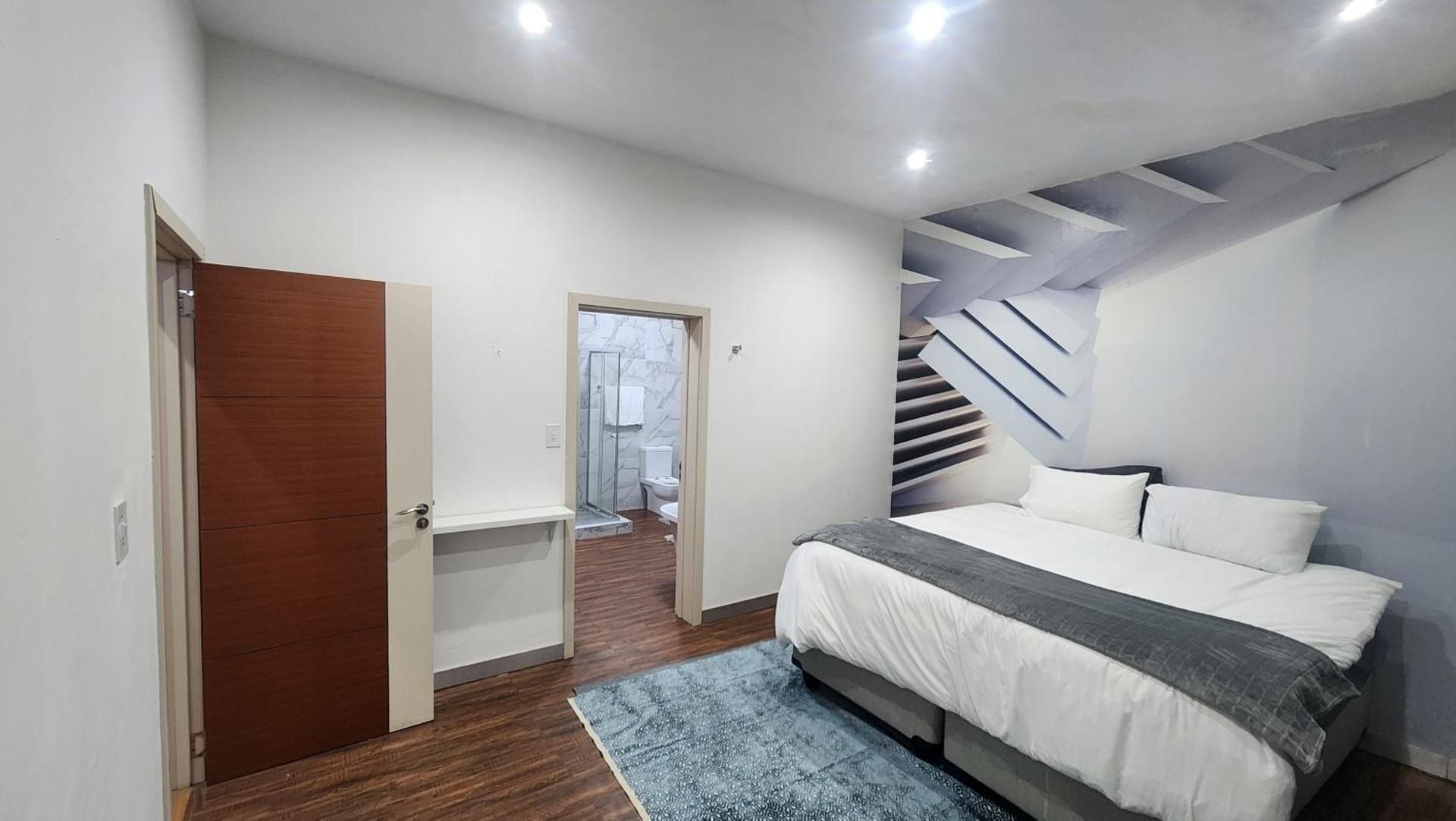 King Room with Mountain View