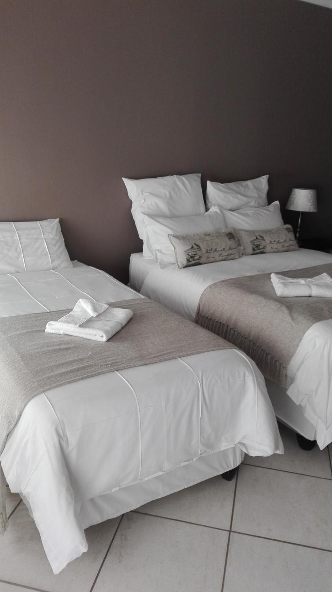 Double or Twin Room with Bathroom
