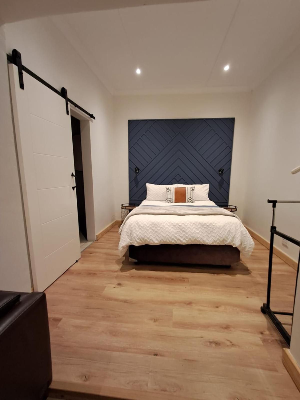 Studio Apartment with One Double Bed
