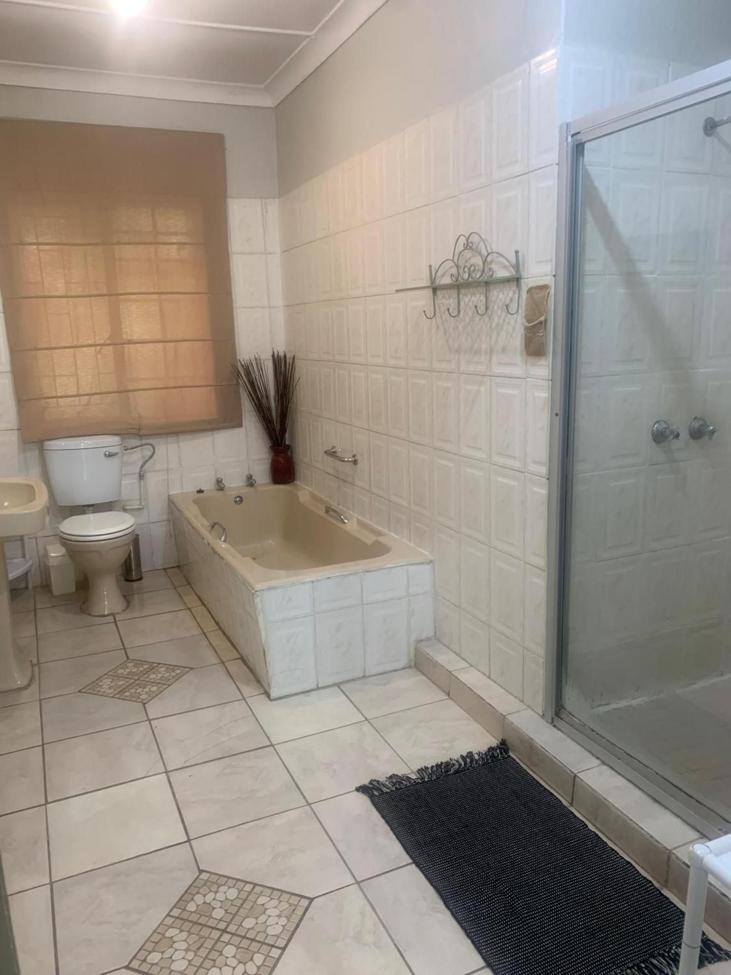 Double or Twin Room with Bathroom