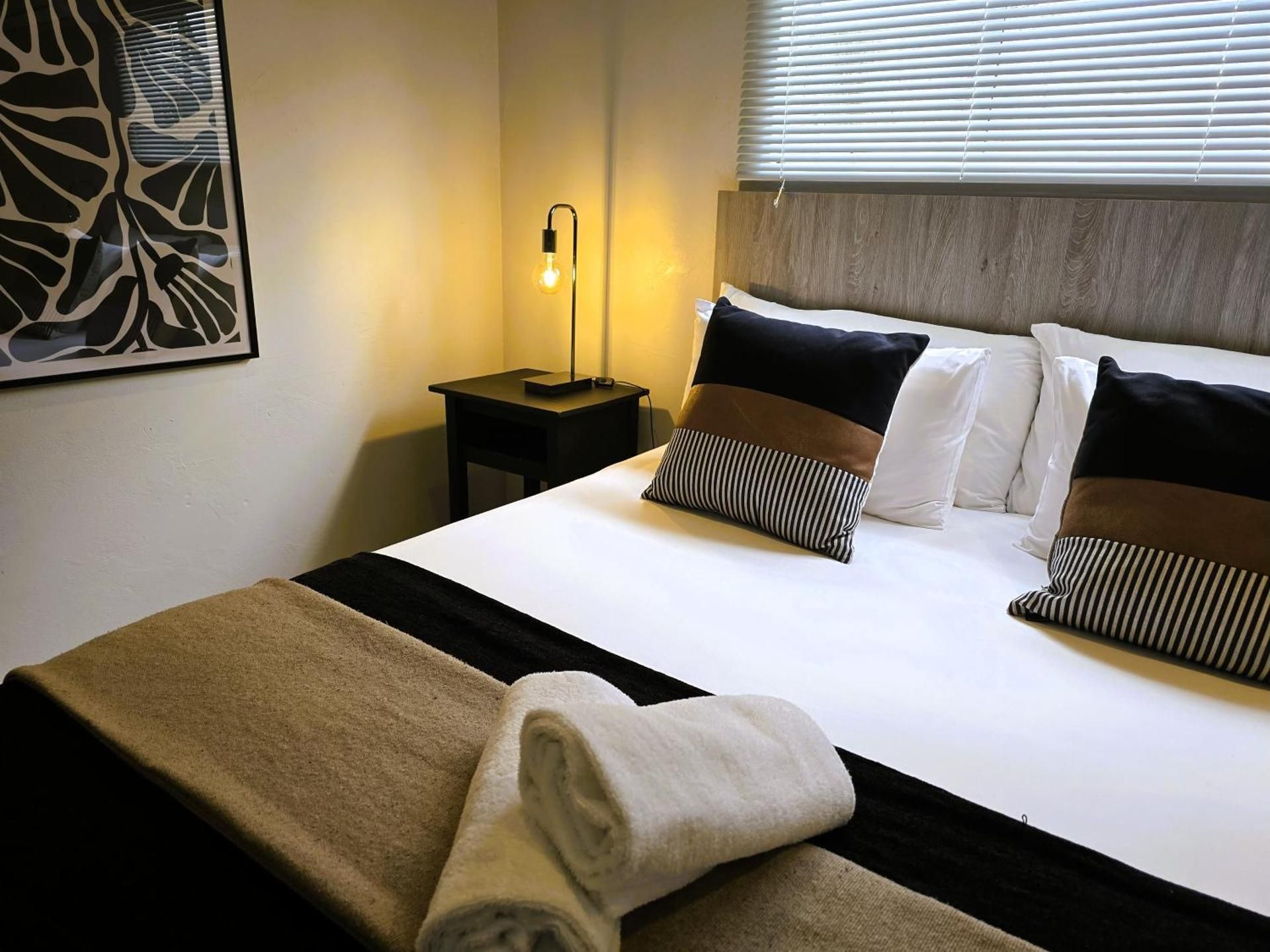 Standard Queen Room