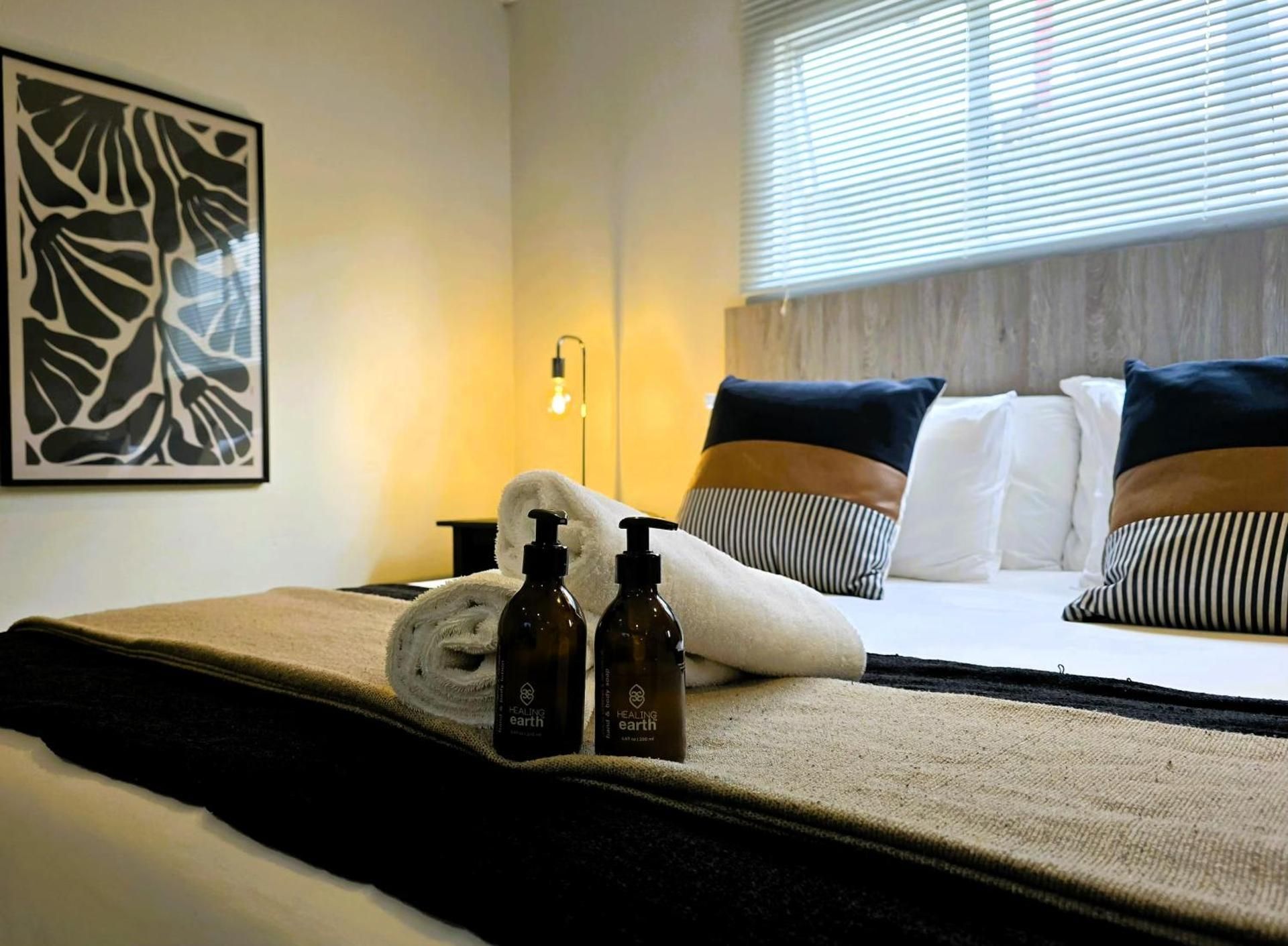 Standard Queen Room