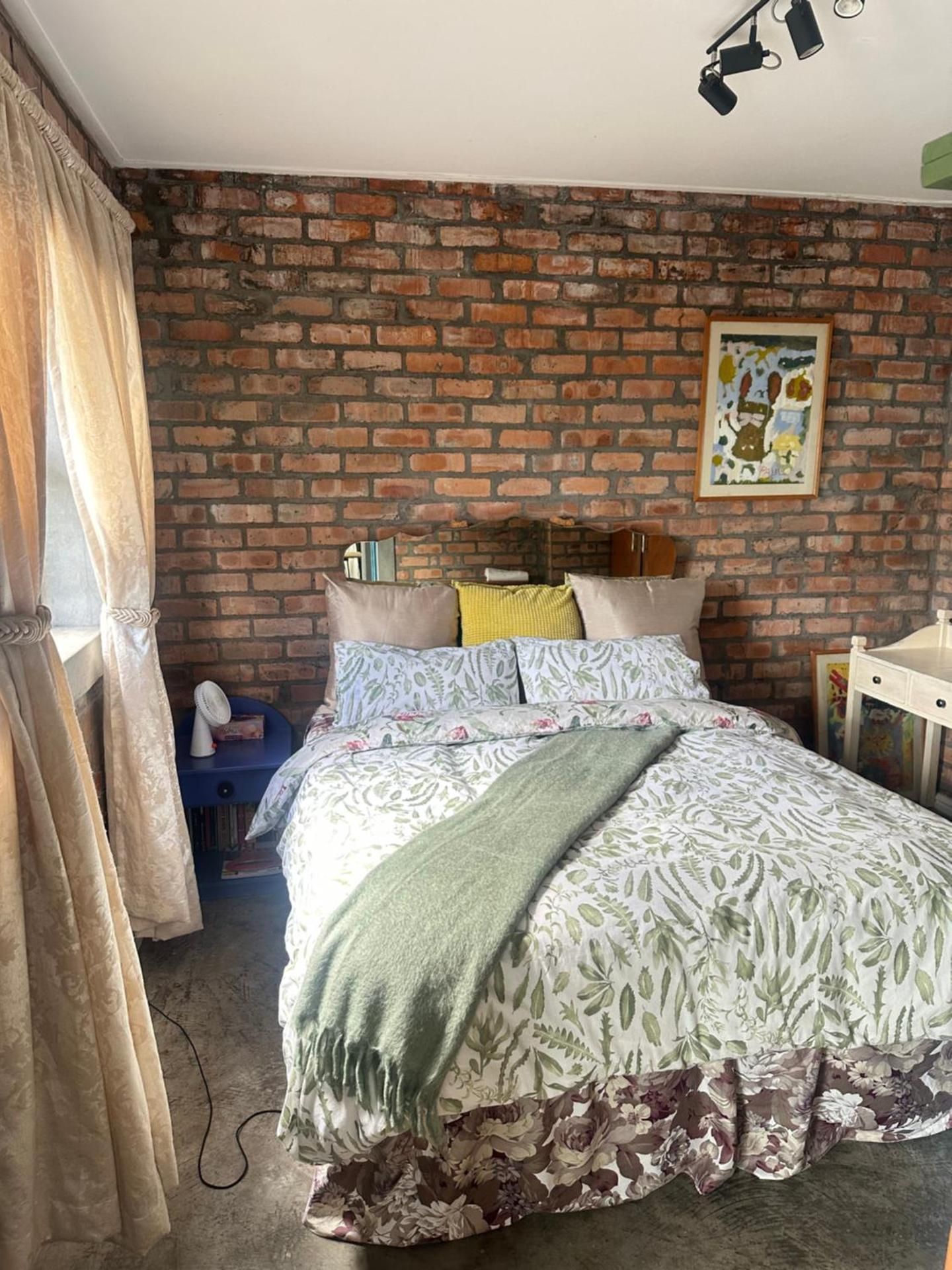 Queen Room with Garden View