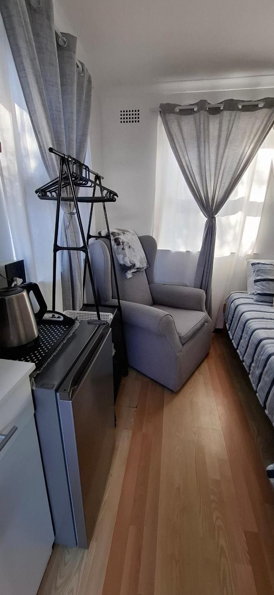 Twin Room with Private Bathroom