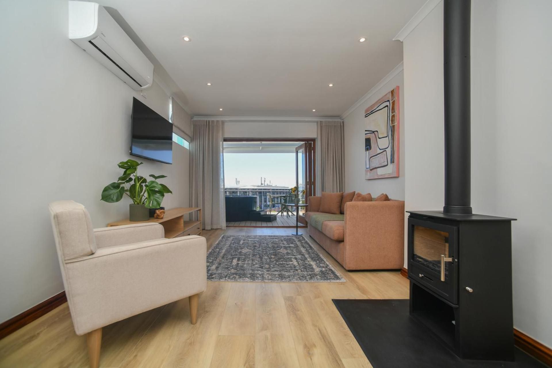 Suite with Hot Tub