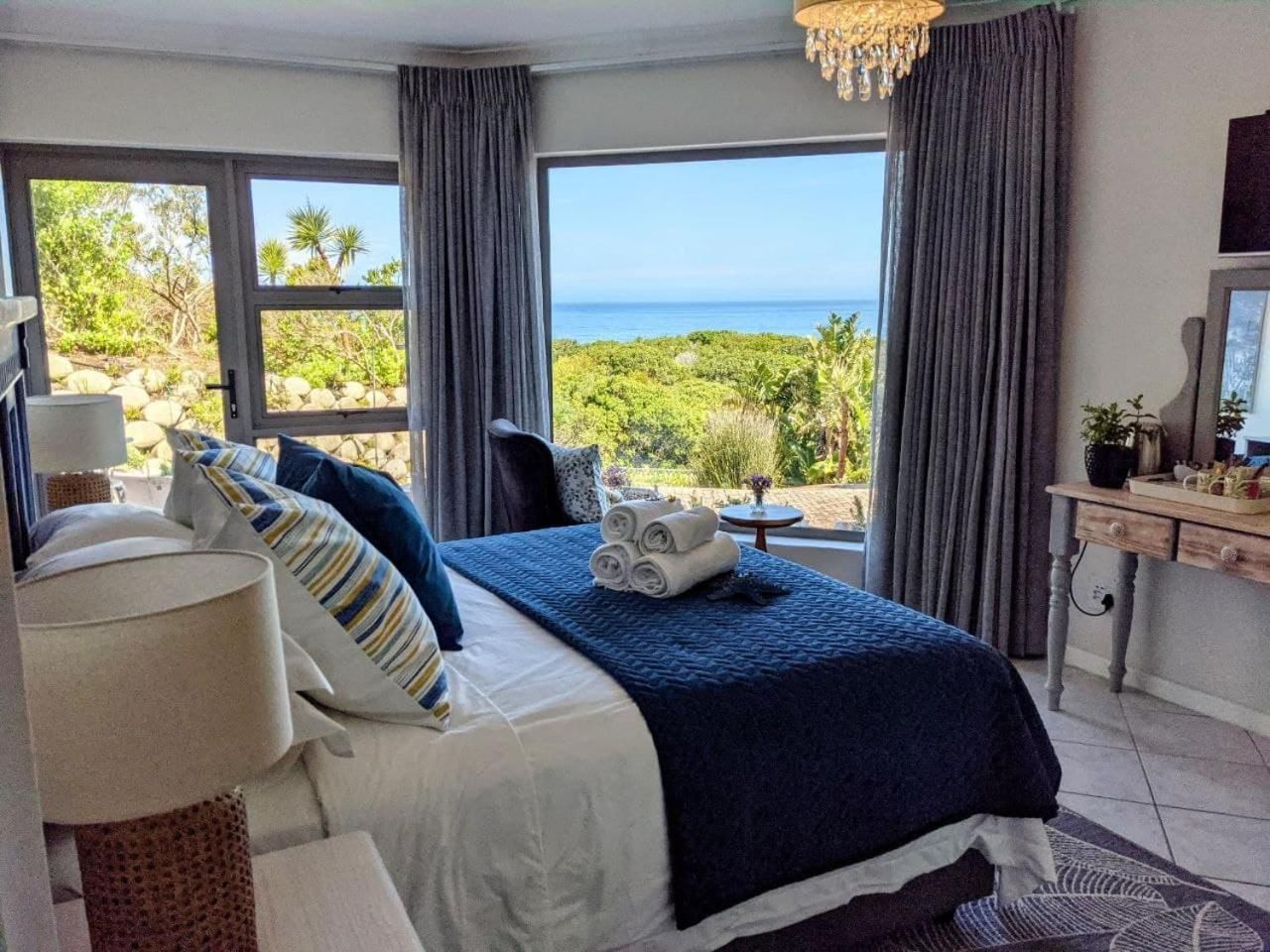 Queen Room with Sea View
