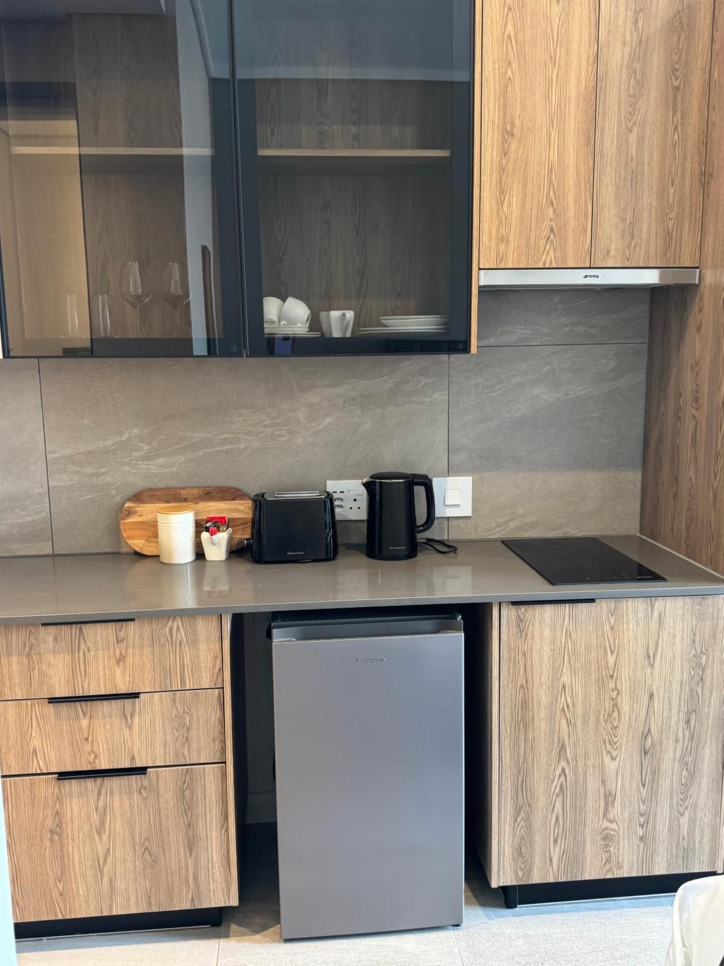 Apartment with City View