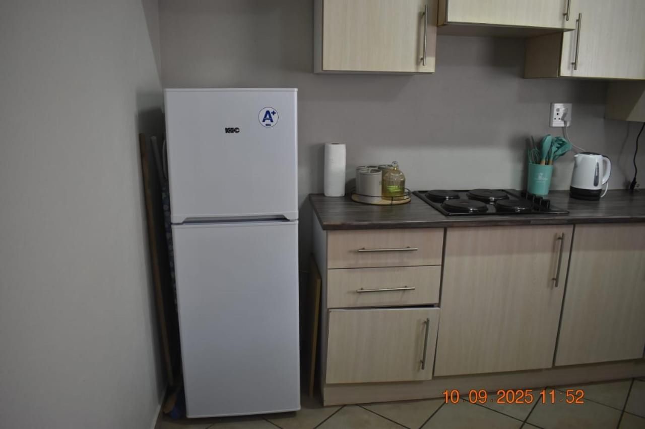 One-Bedroom Apartment - Non-Smoking