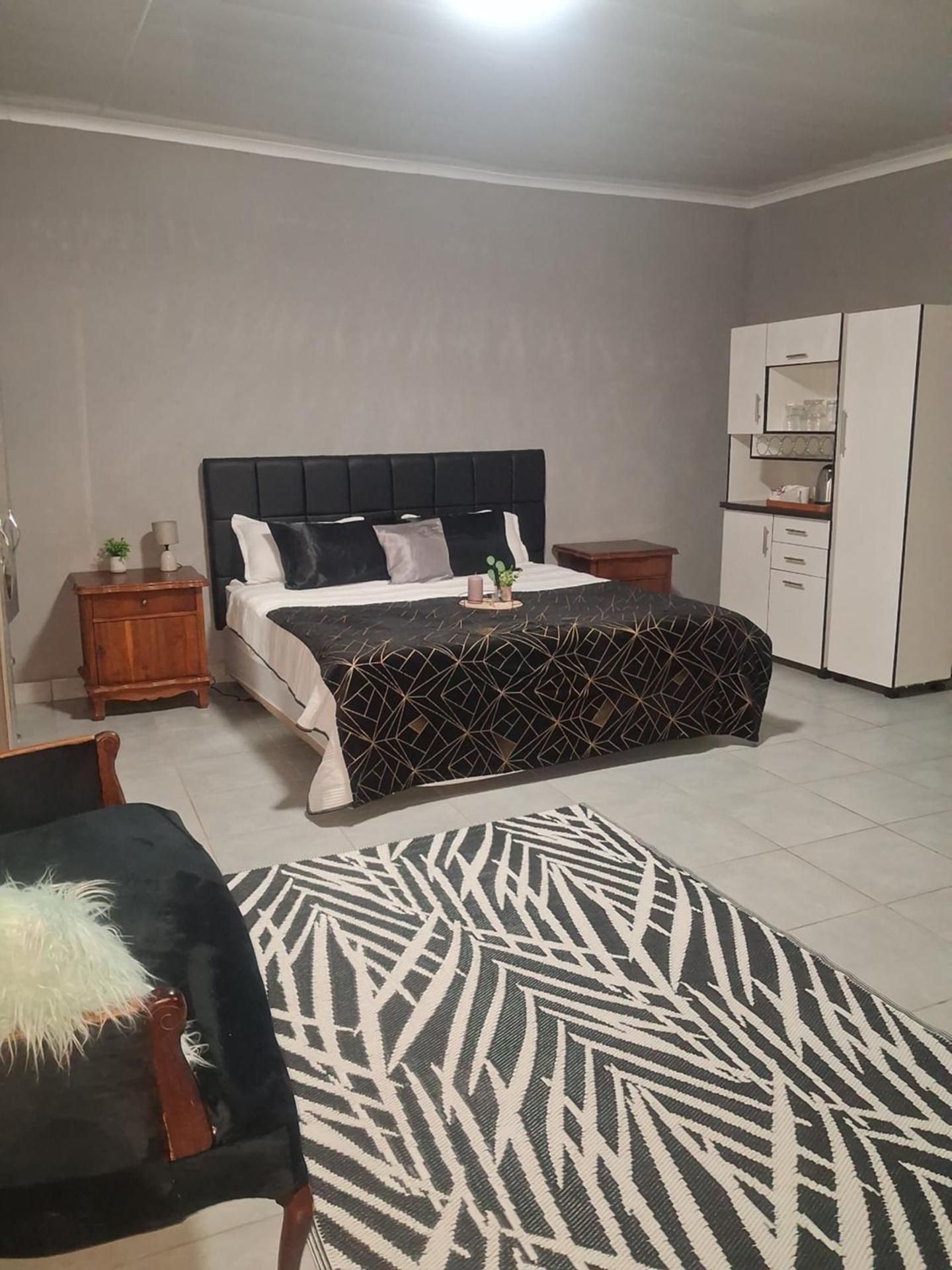Superior Deluxe Double or Twin Room 
