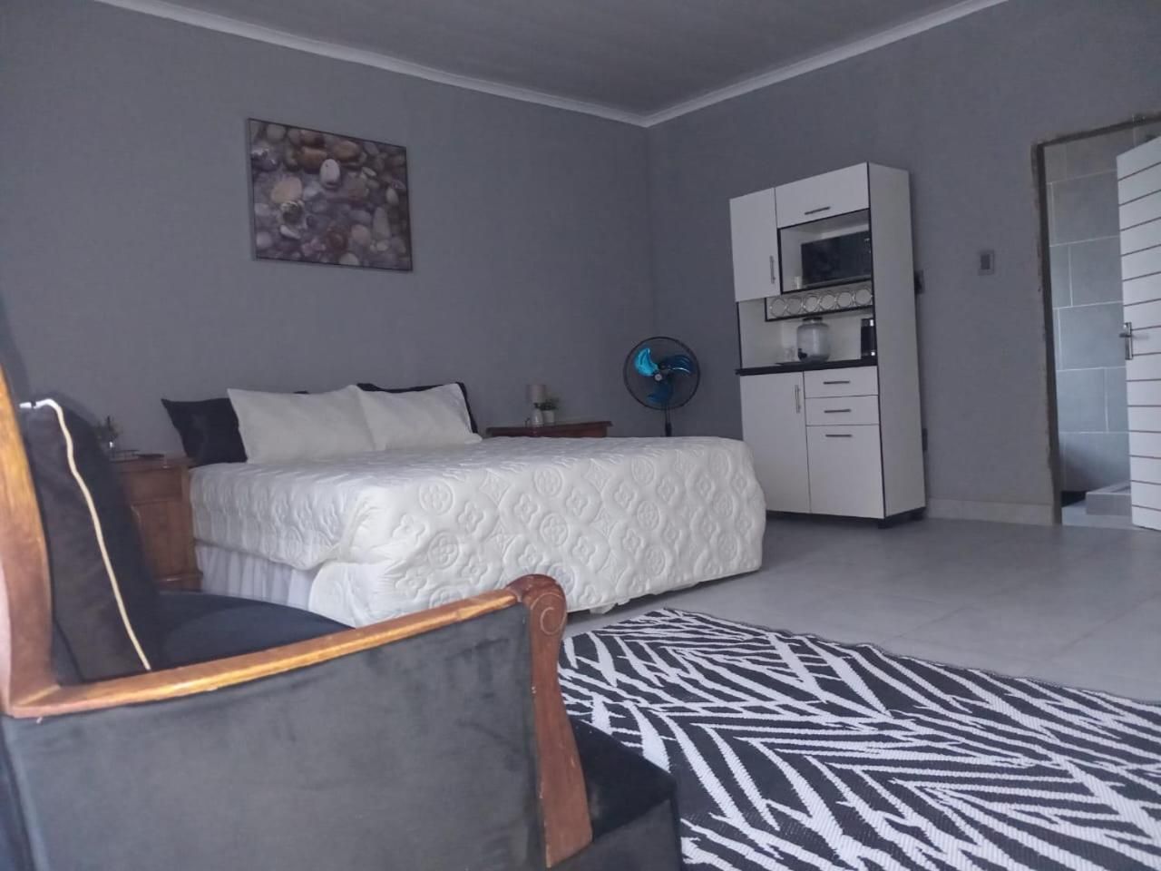 Superior Deluxe Double or Twin Room 