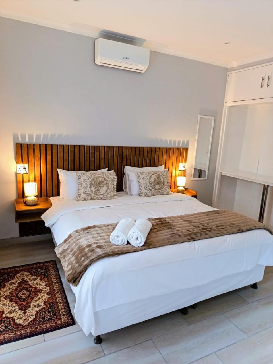 Deluxe Family Room
