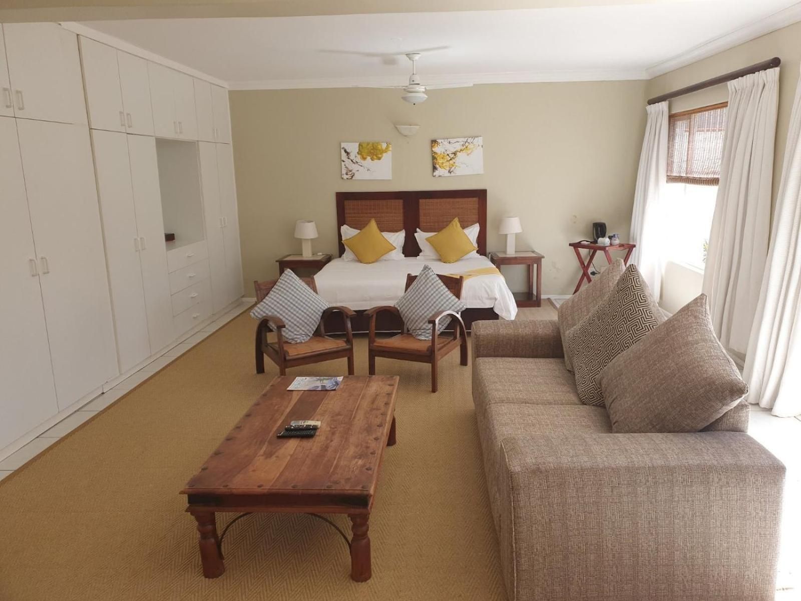 Family Room with Garden View