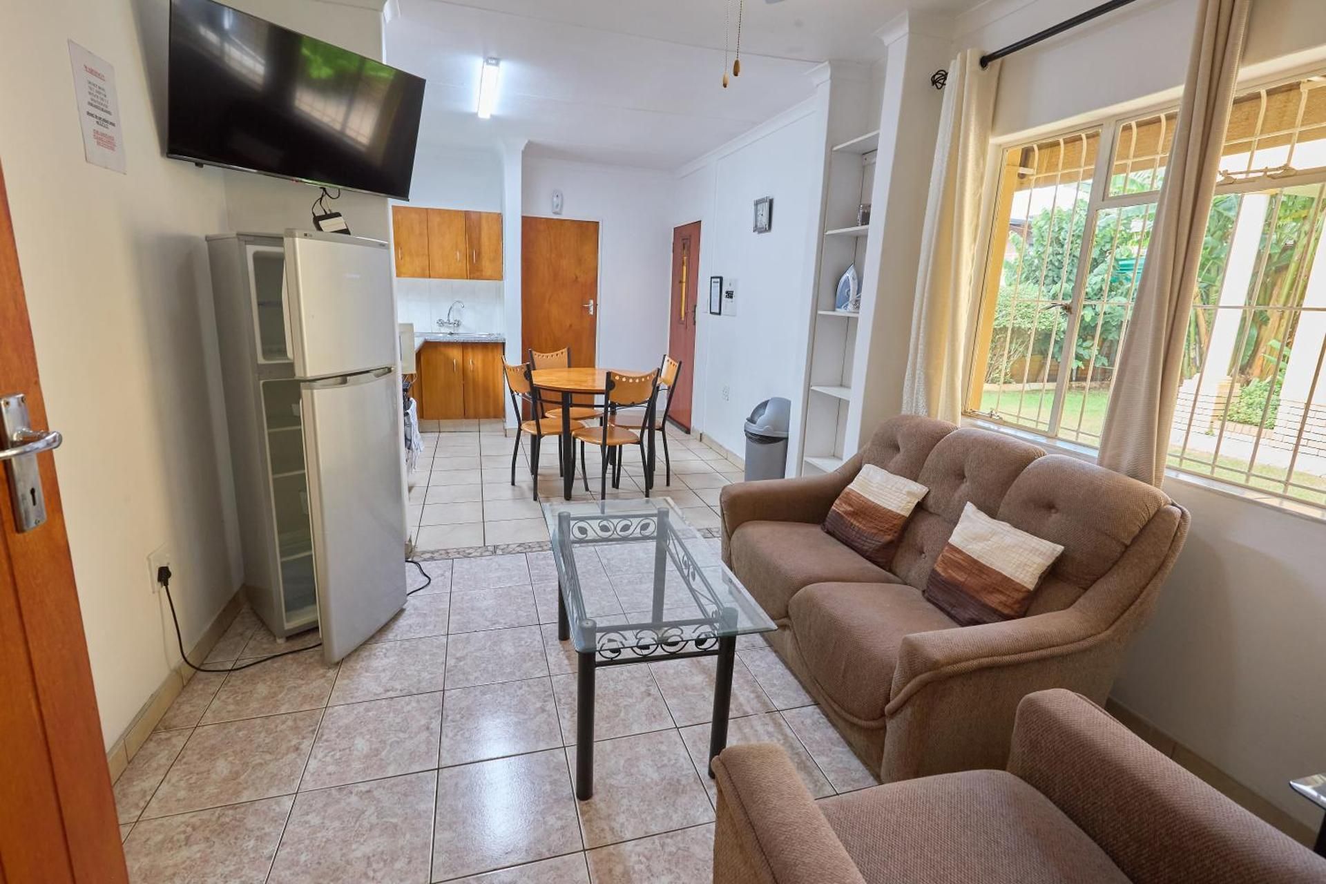 Apartment with Shower