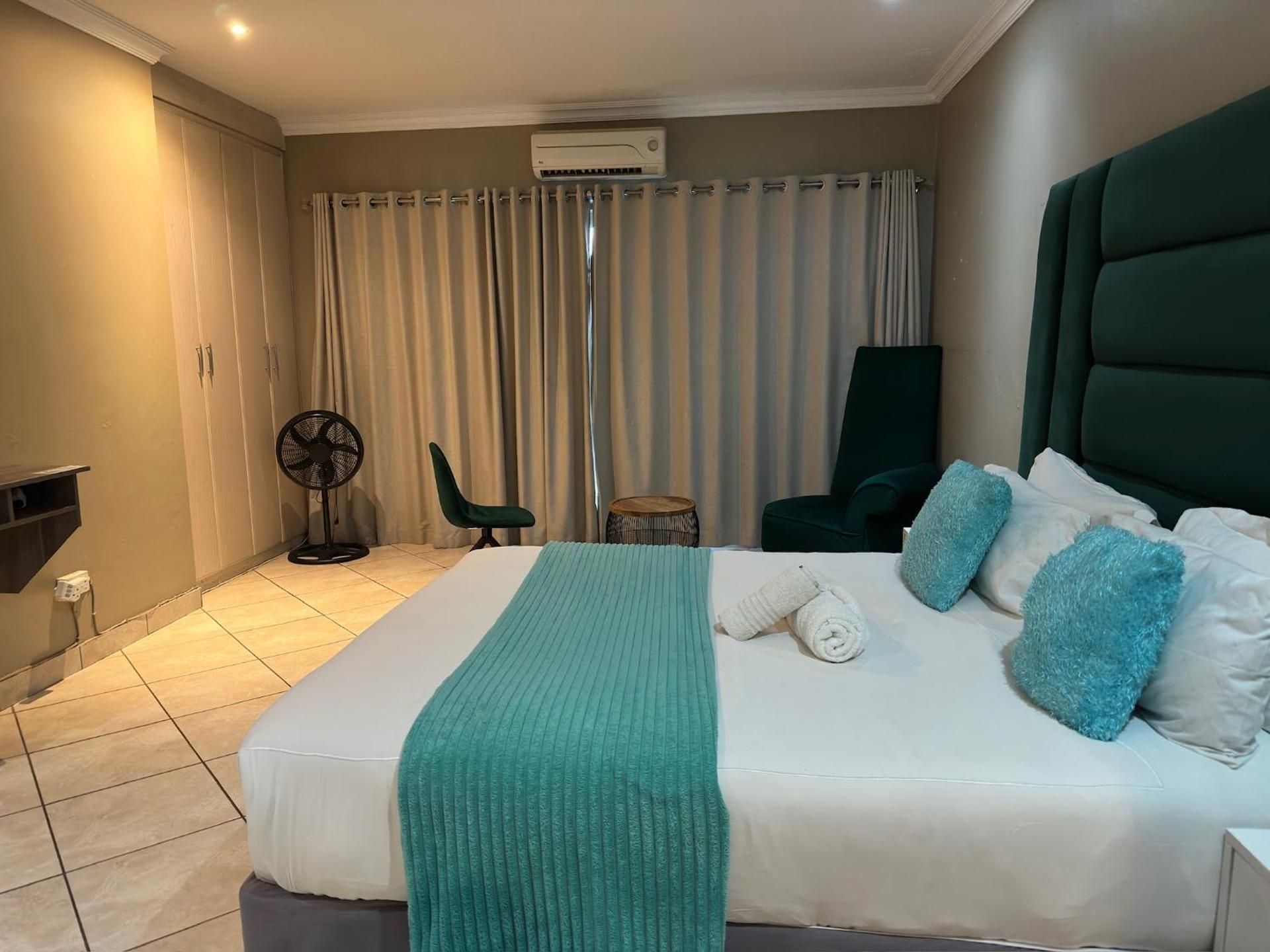 Double Room with Lake View