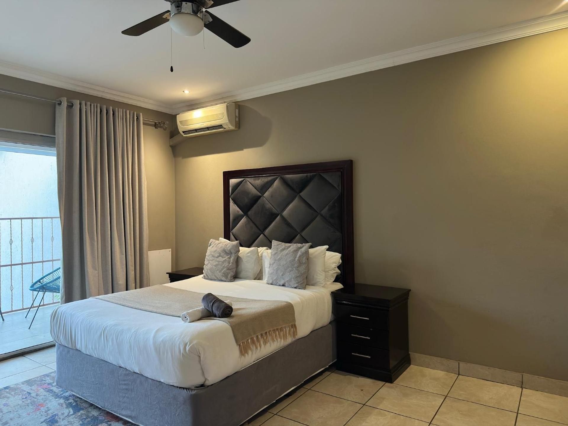 Deluxe Double Room with Balcony and Sea View