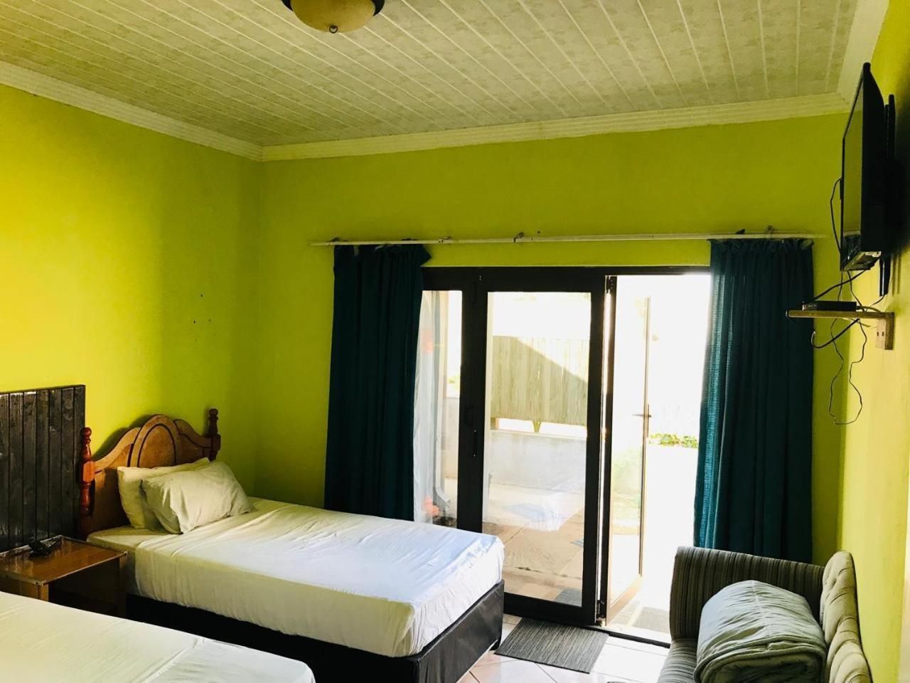 Double Room with Shared Bathroom
