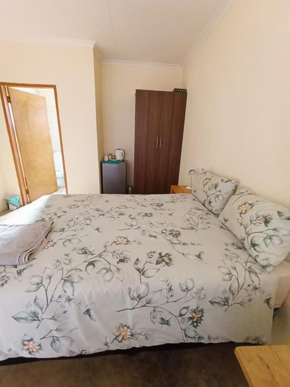 Double Room with Private Bathroom