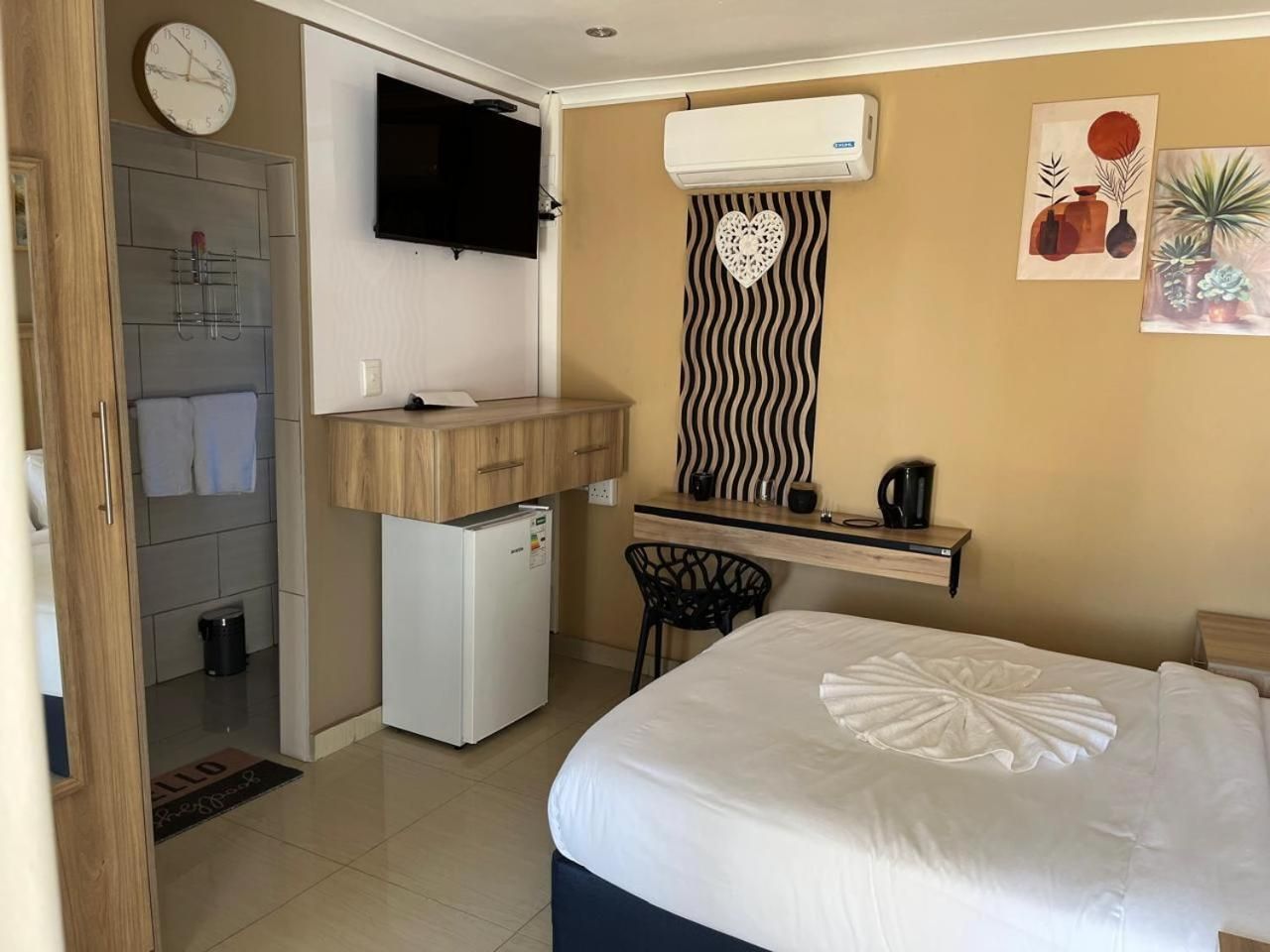 Double Room with Private Bathroom