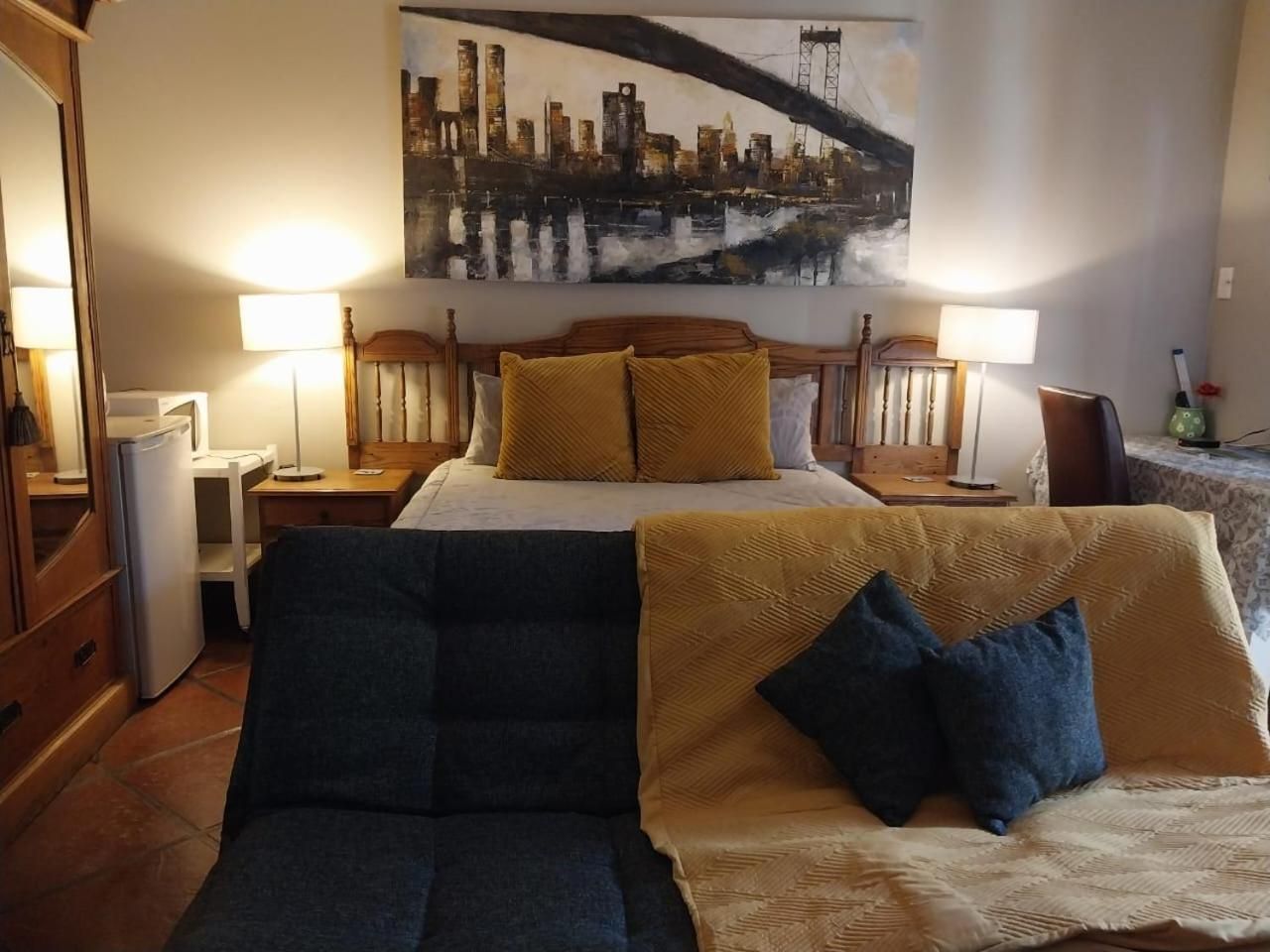 Deluxe Double Room (2 Adults + 1 Child)