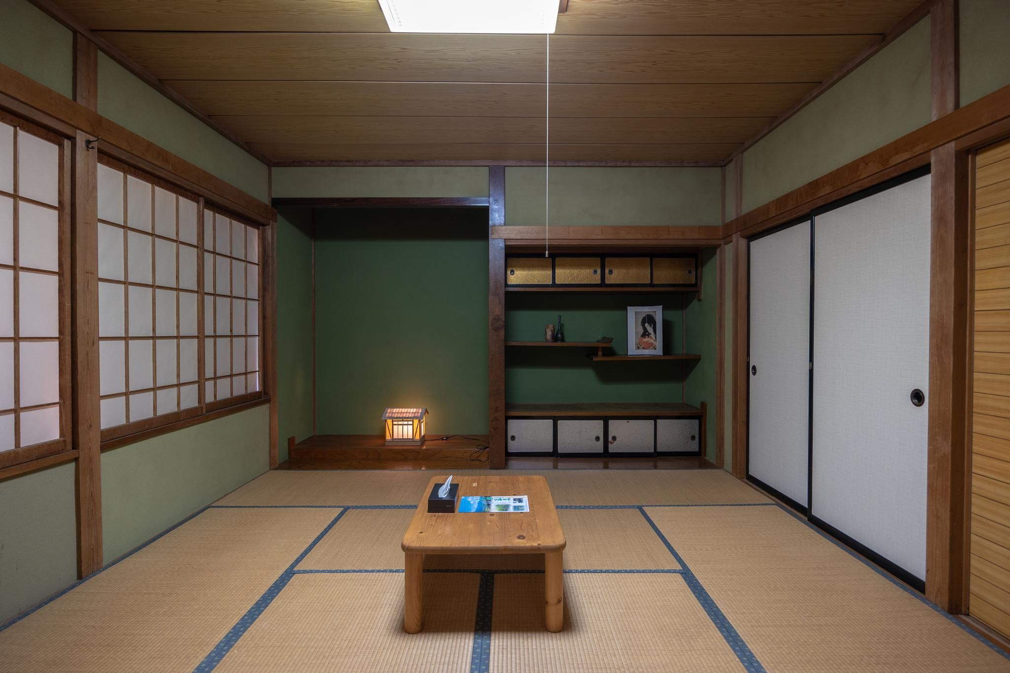 (WINGS) Japanese-Style Room with Mountain View - Non-Smoking