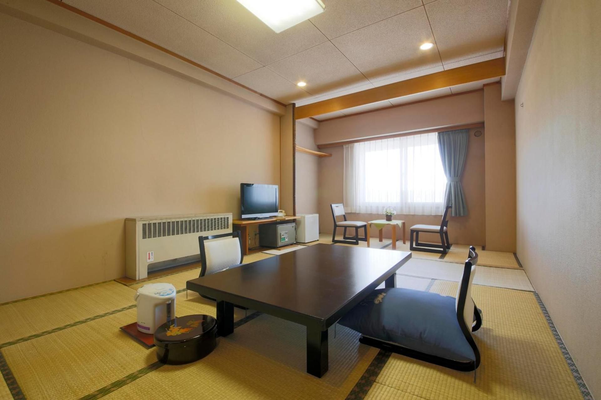 Japanese-Style Room