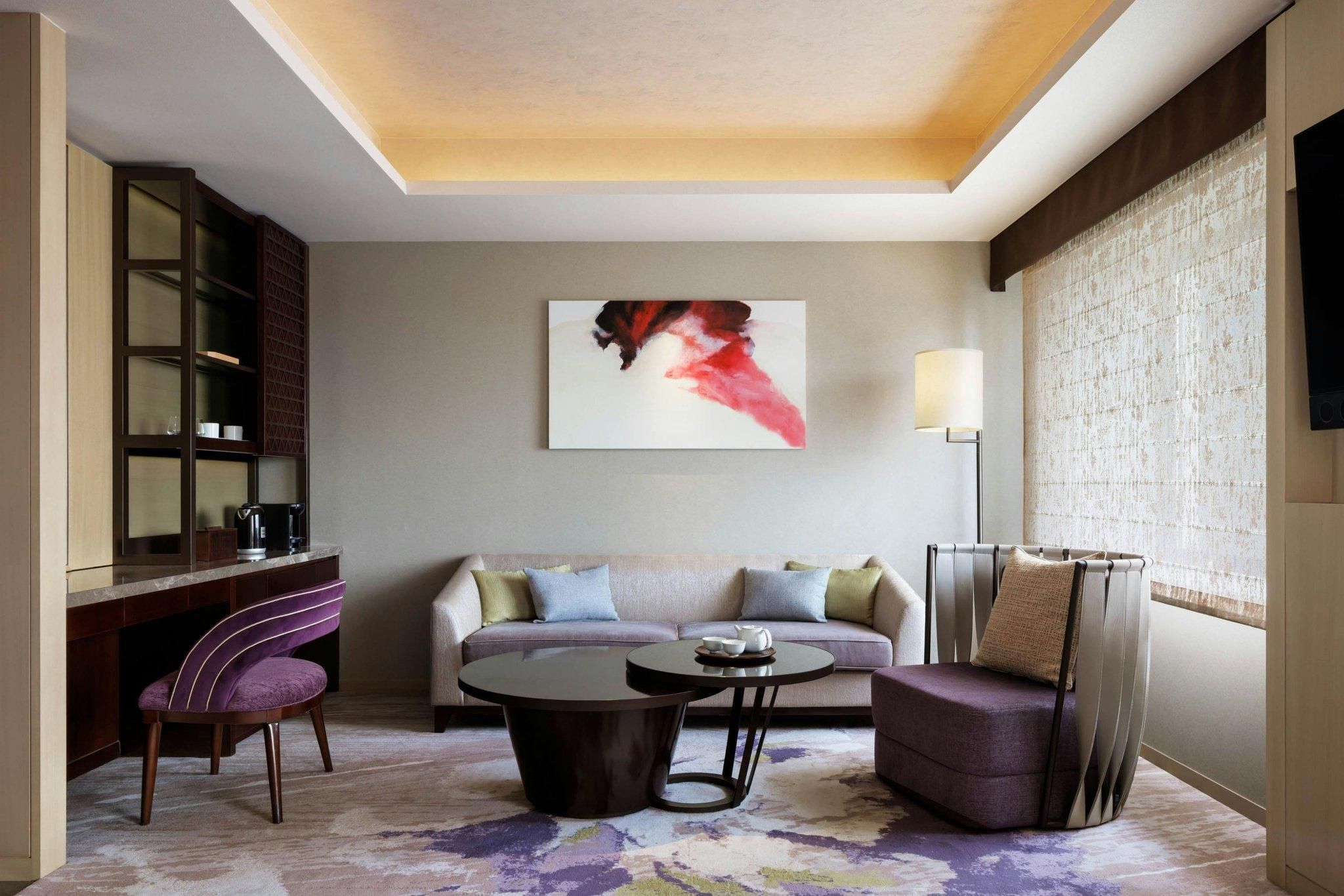 Junior Suite, 1 King, High floor
