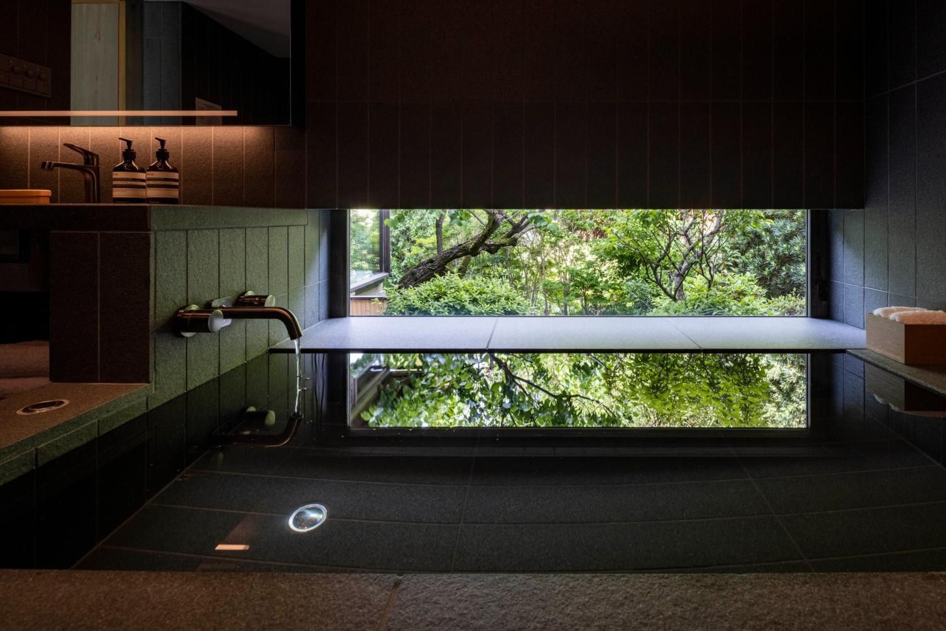 Twin Room with Private Bathroom