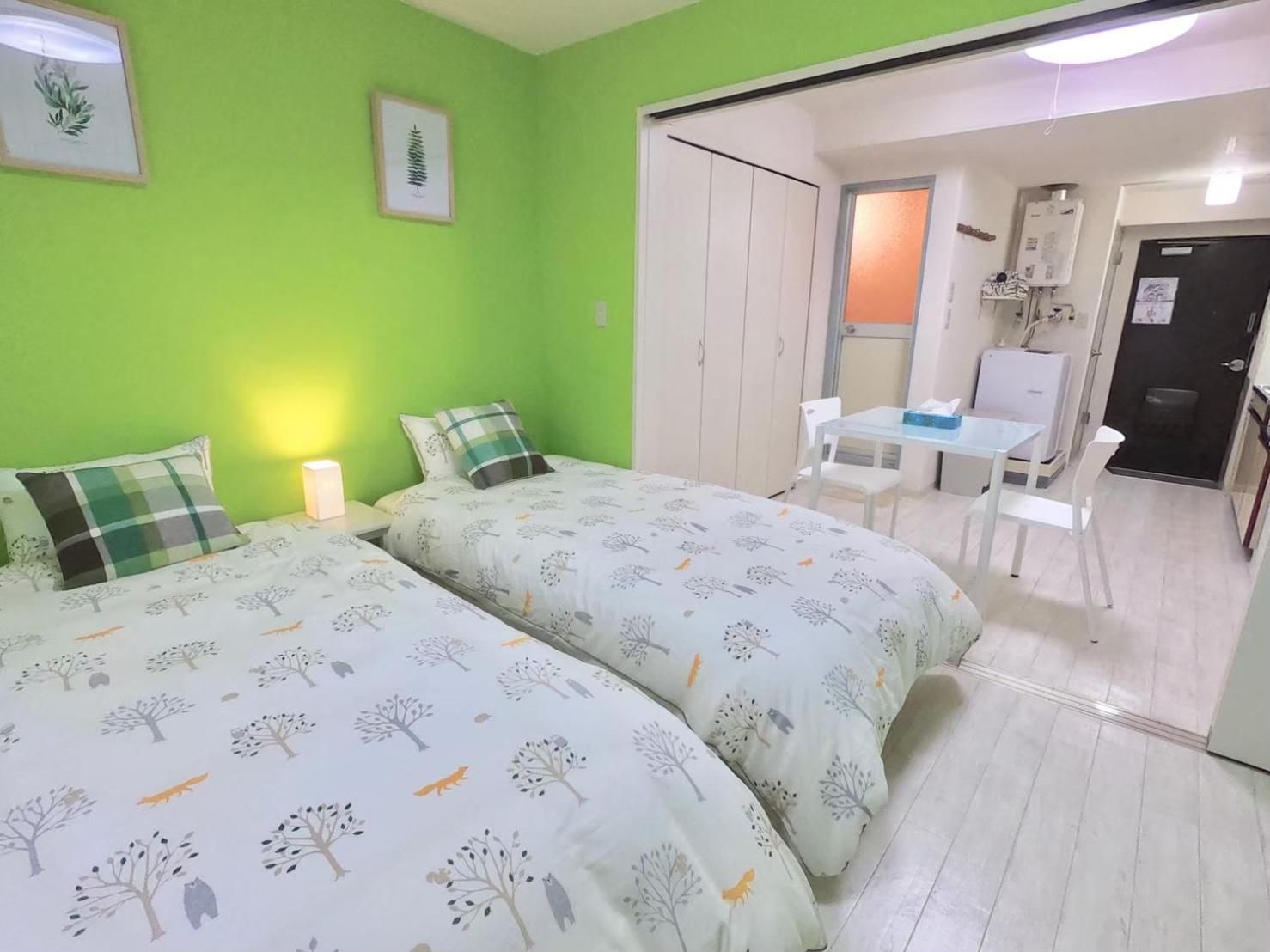 Non-Smoking Club Superior Twin