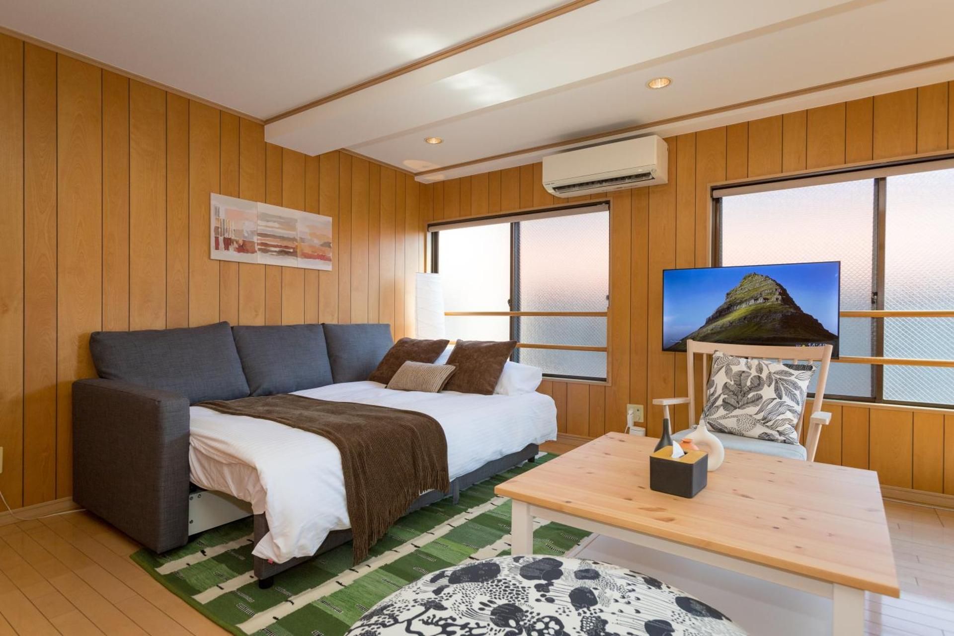 One-Bedroom Apartment