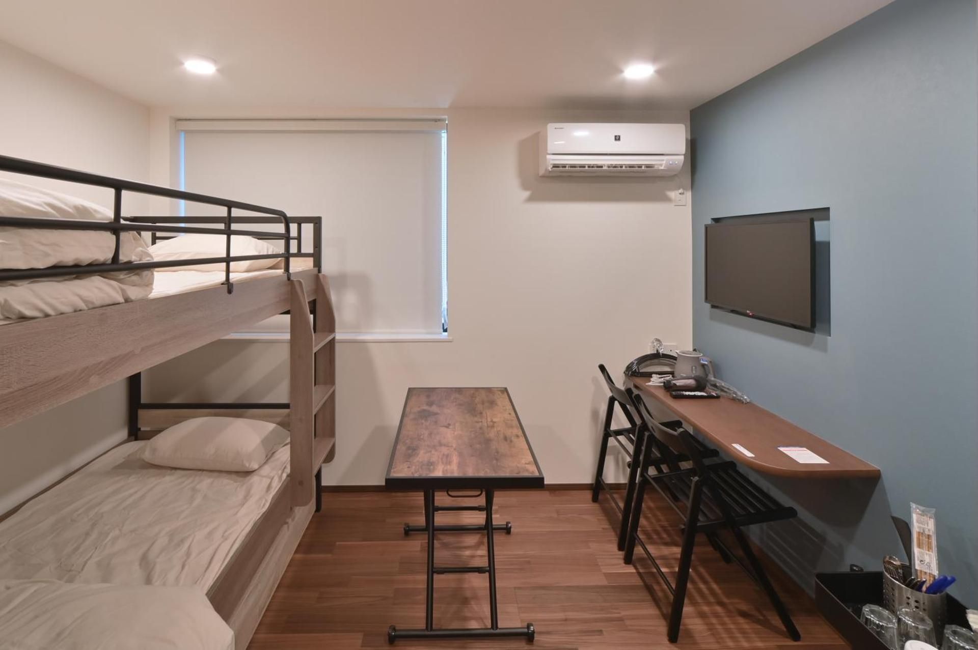 Triple Room