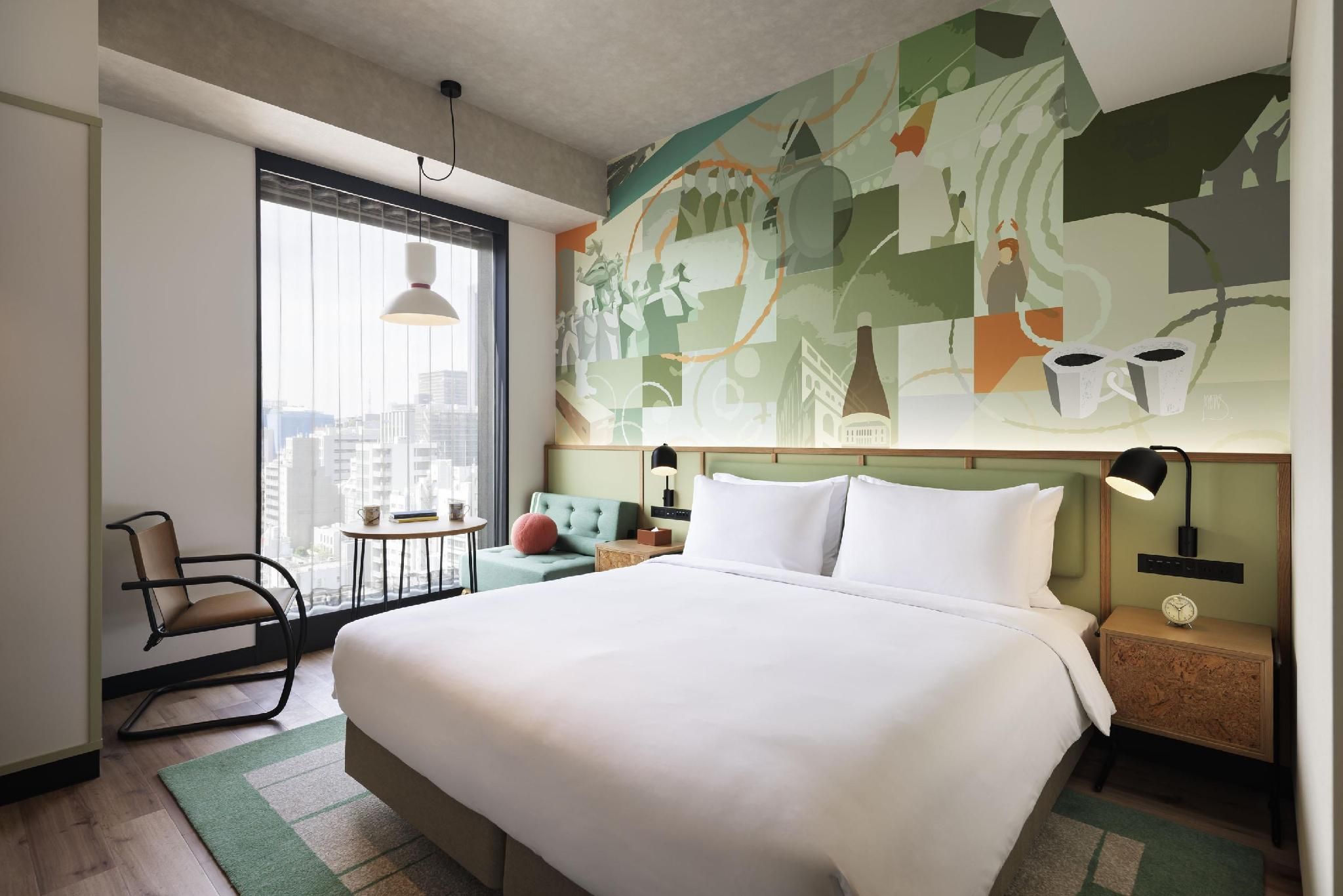 1 King Bed, High Floor