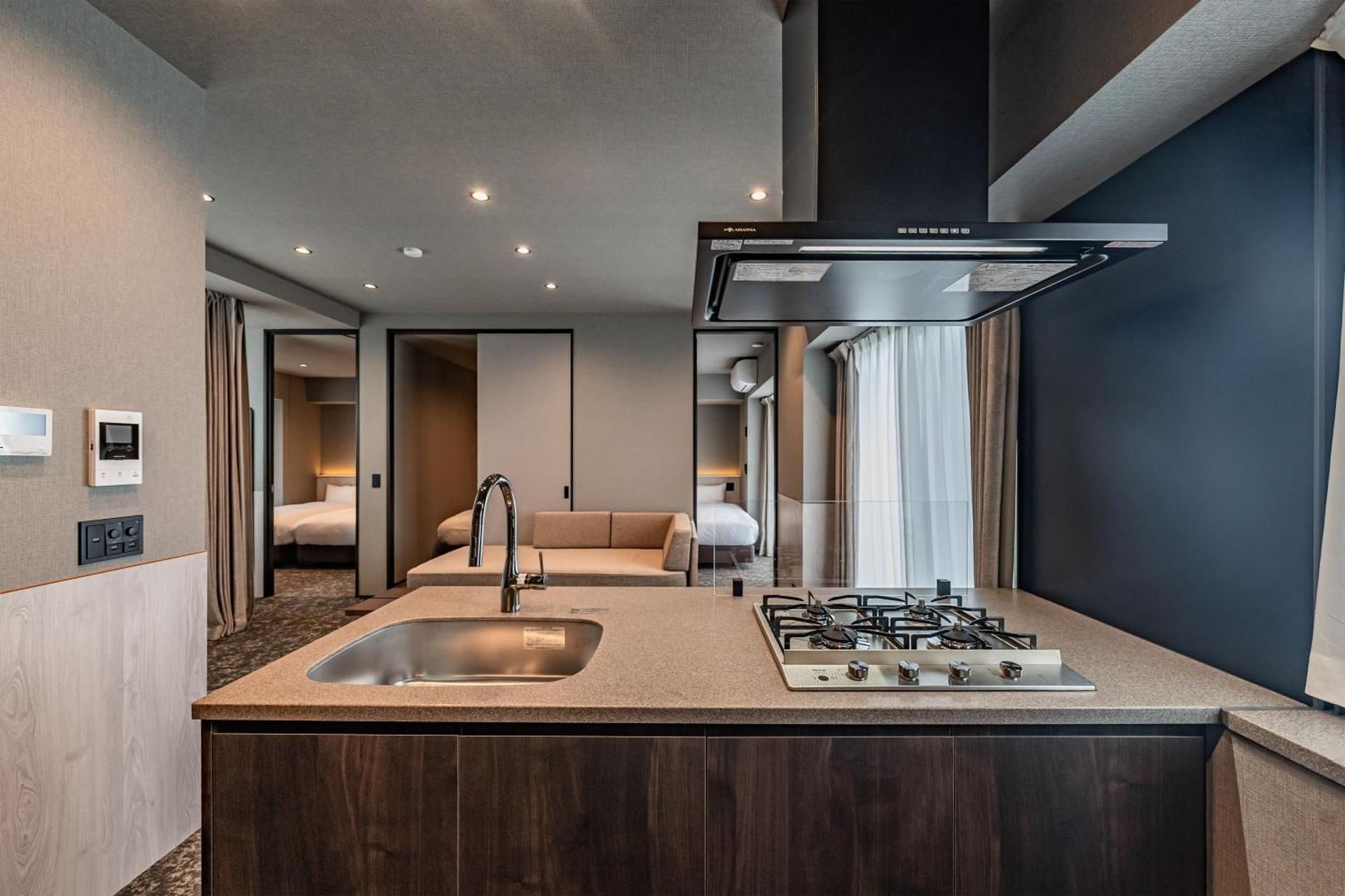 Deluxe Suite - Top Floor