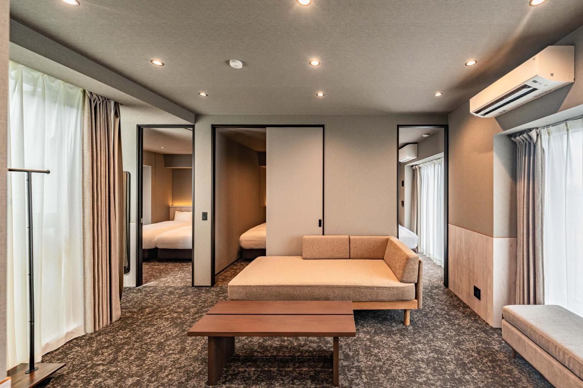 Deluxe Suite - Top Floor