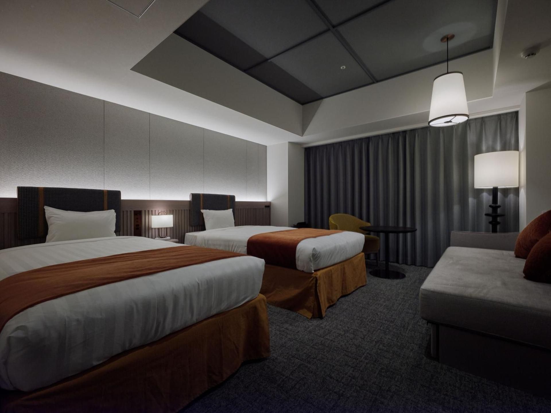 Deluxe River View Room