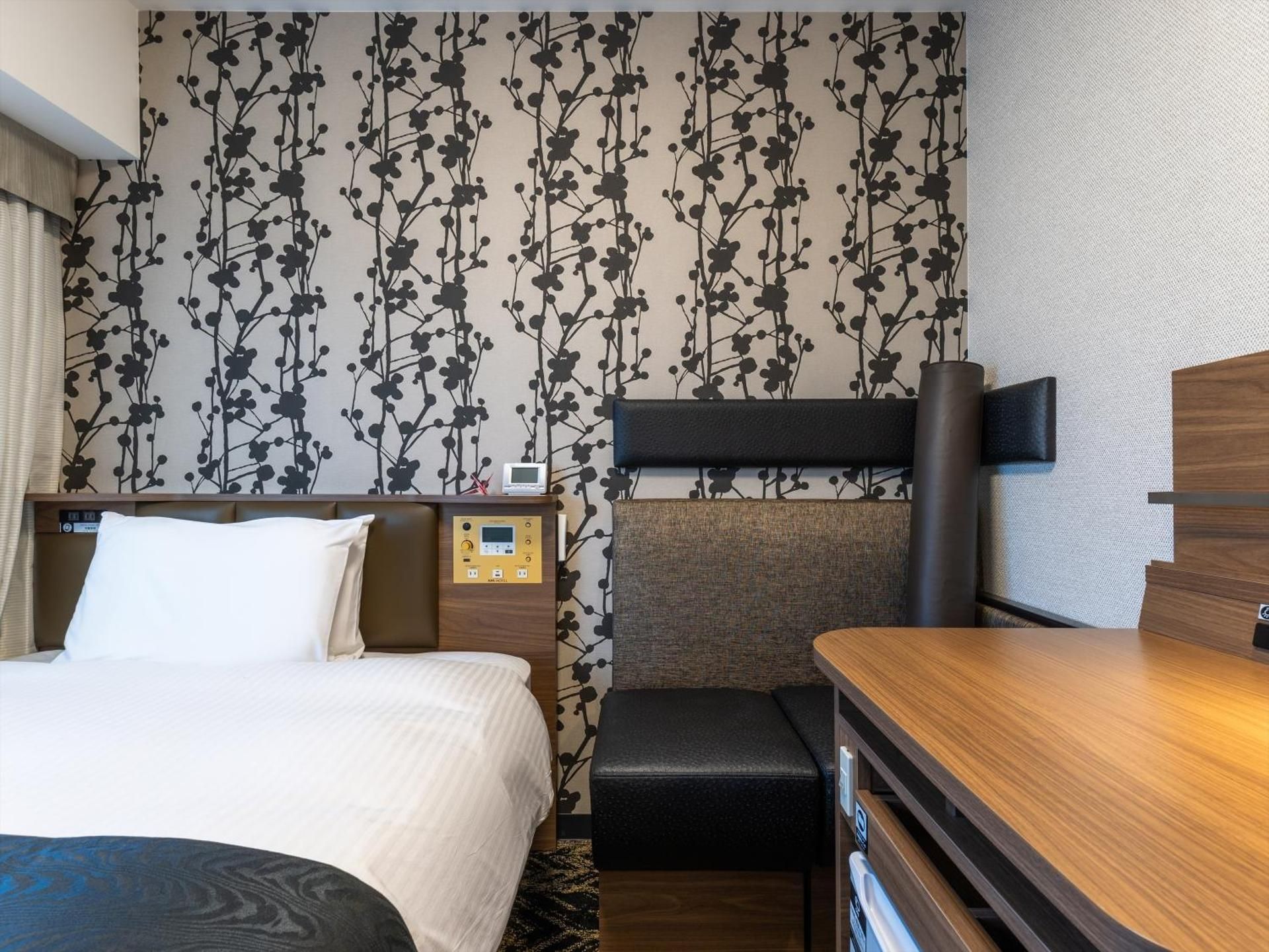 Cozy Room (for 1 Adult) - Non-Smoking