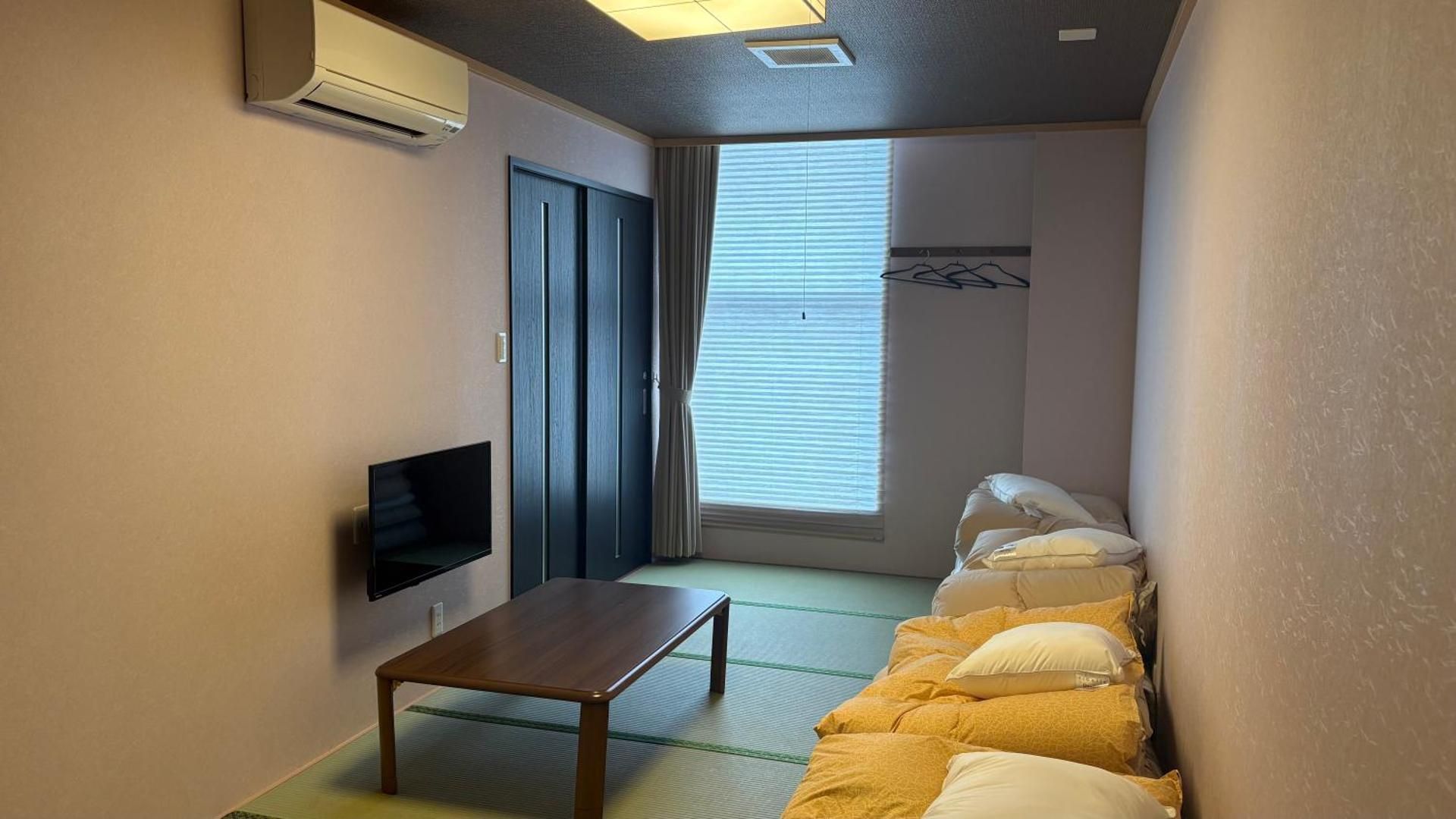 Family Room - 4